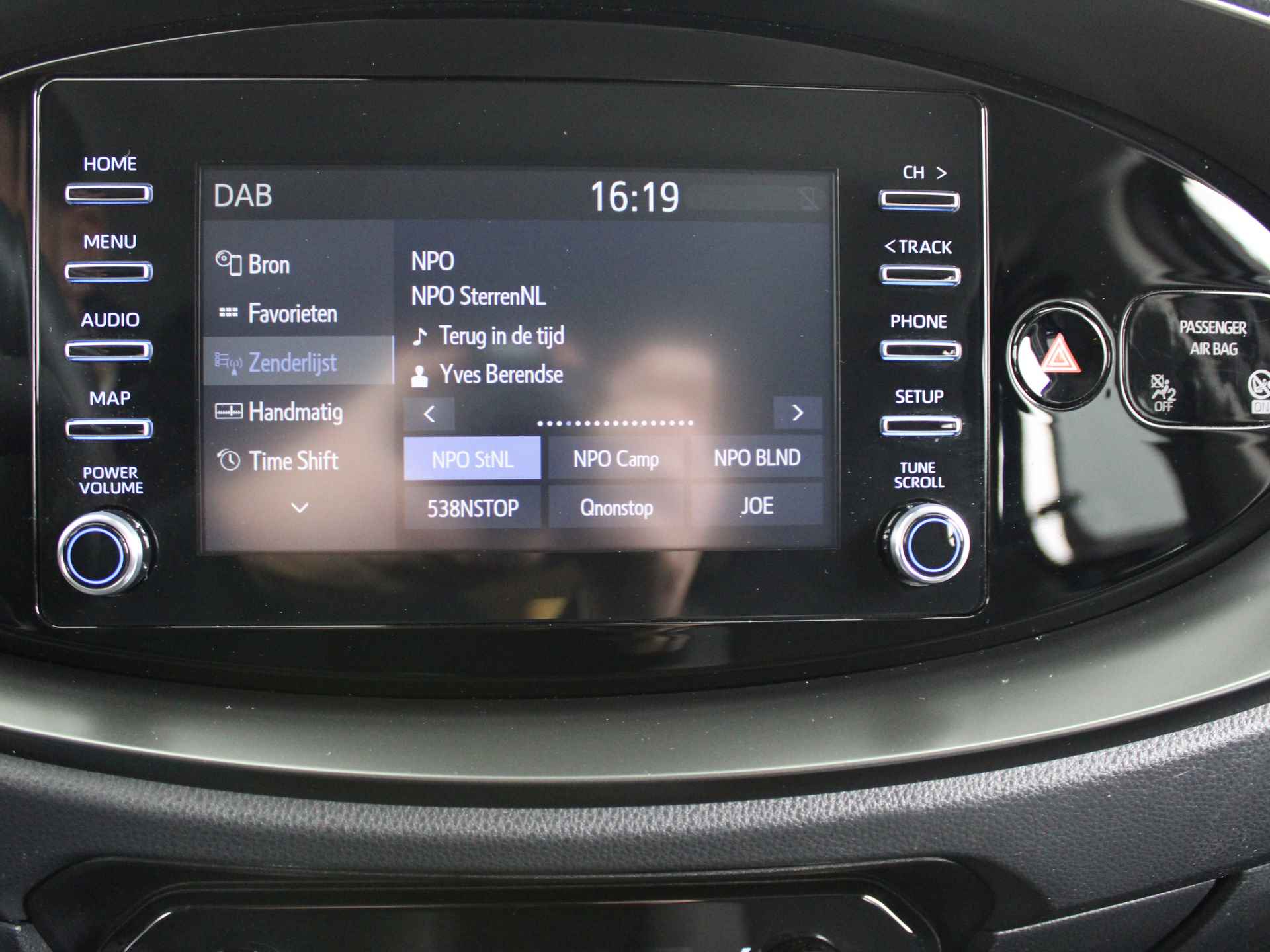 Toyota Aygo X 1.0 VVT-i S-CVT first | LM velgen | Camera | Climate Control | Cruise Control Adaptief | - 11/39