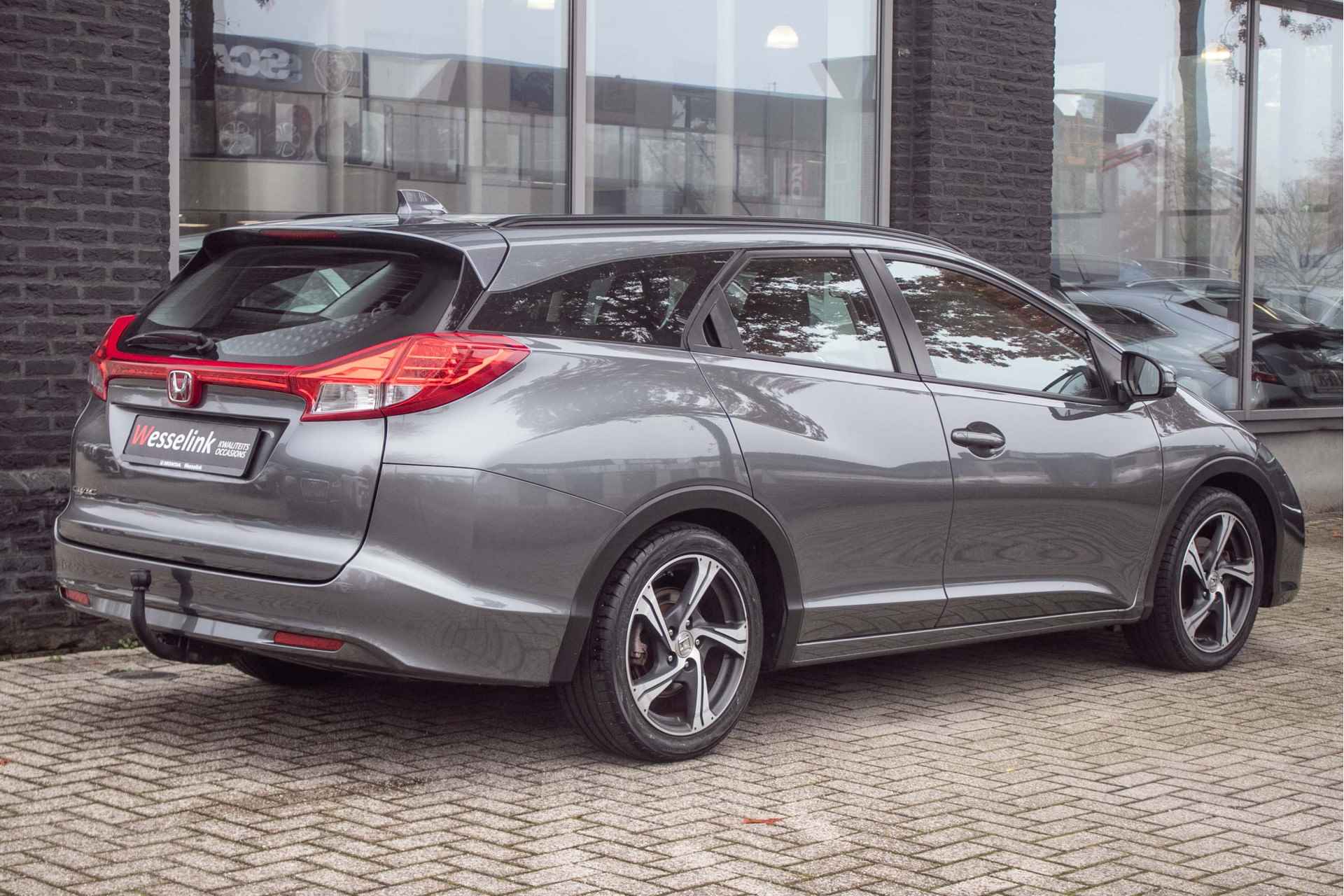 Honda Civic Tourer 1.8 Elegance - All-in rijklrprs | Trekhaak | Cruise - 3/36