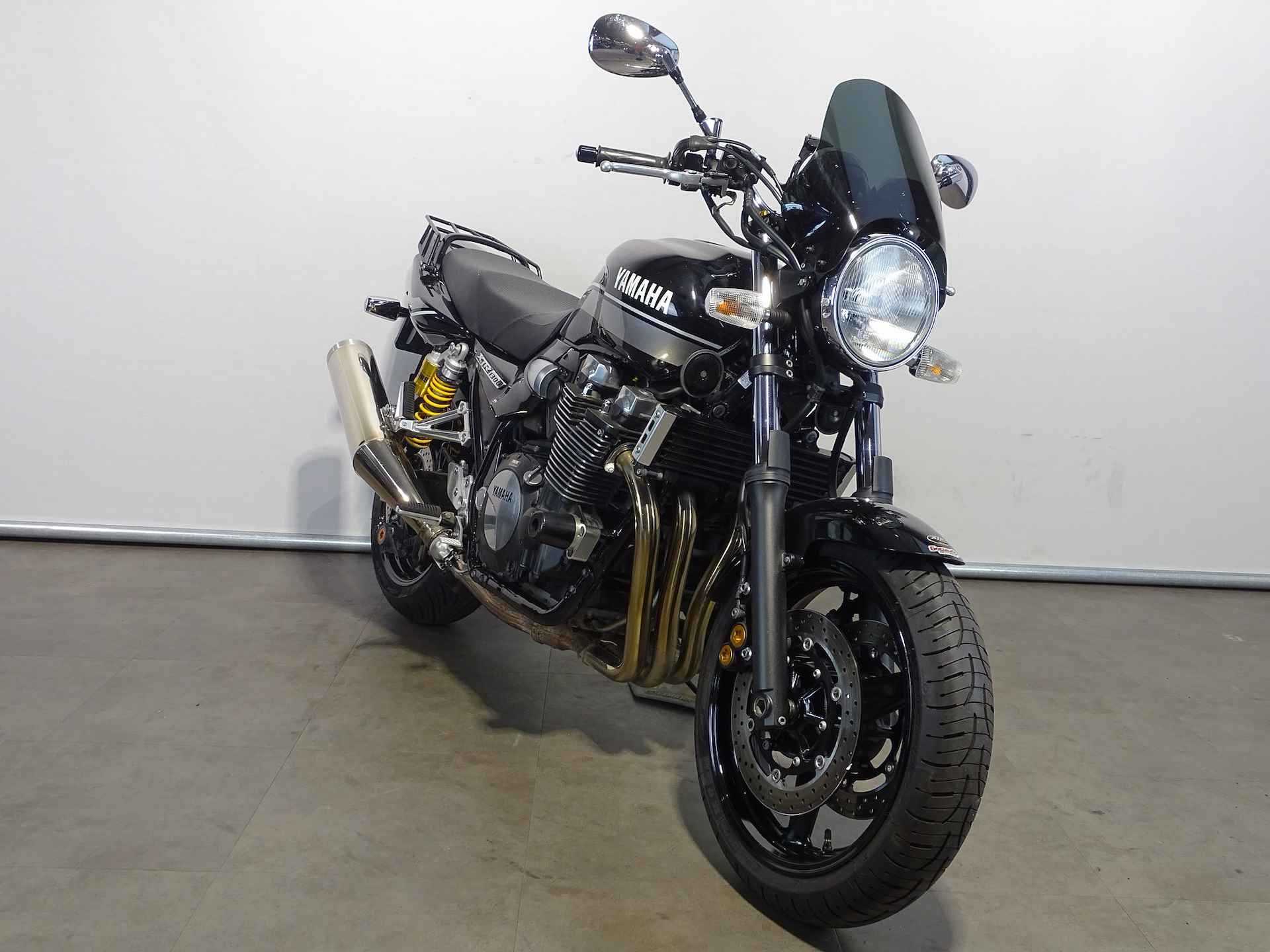 Yamaha XJR 1300 - 10/11