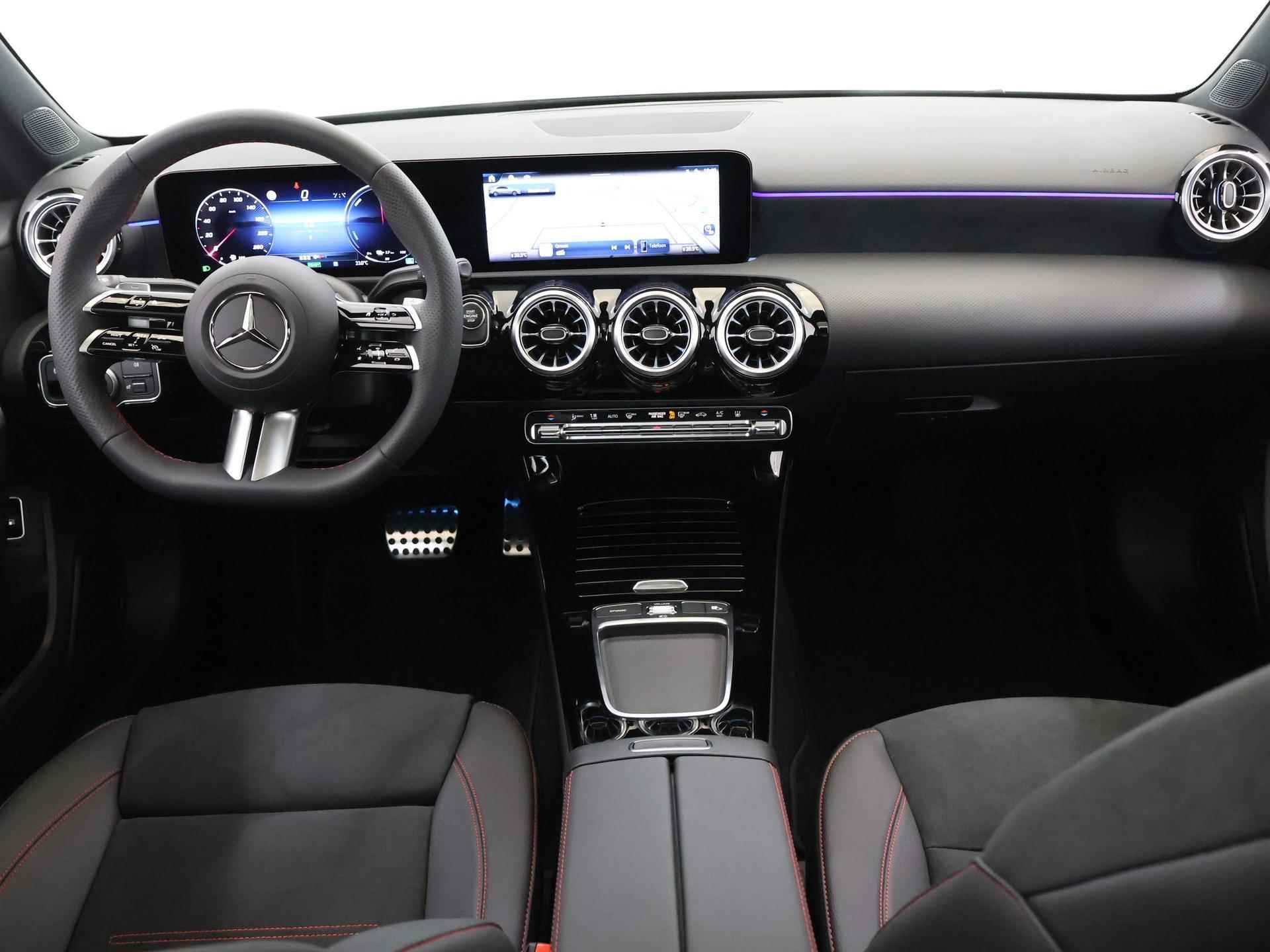 Mercedes-Benz A-klasse 250 e Star Edition AMG Line | Adaptieve Cruise Control | Camera | Wide Screen | Sportstoelen | DAB | Dodehoek detectie | Navigatie | High Performance LED | - 9/45