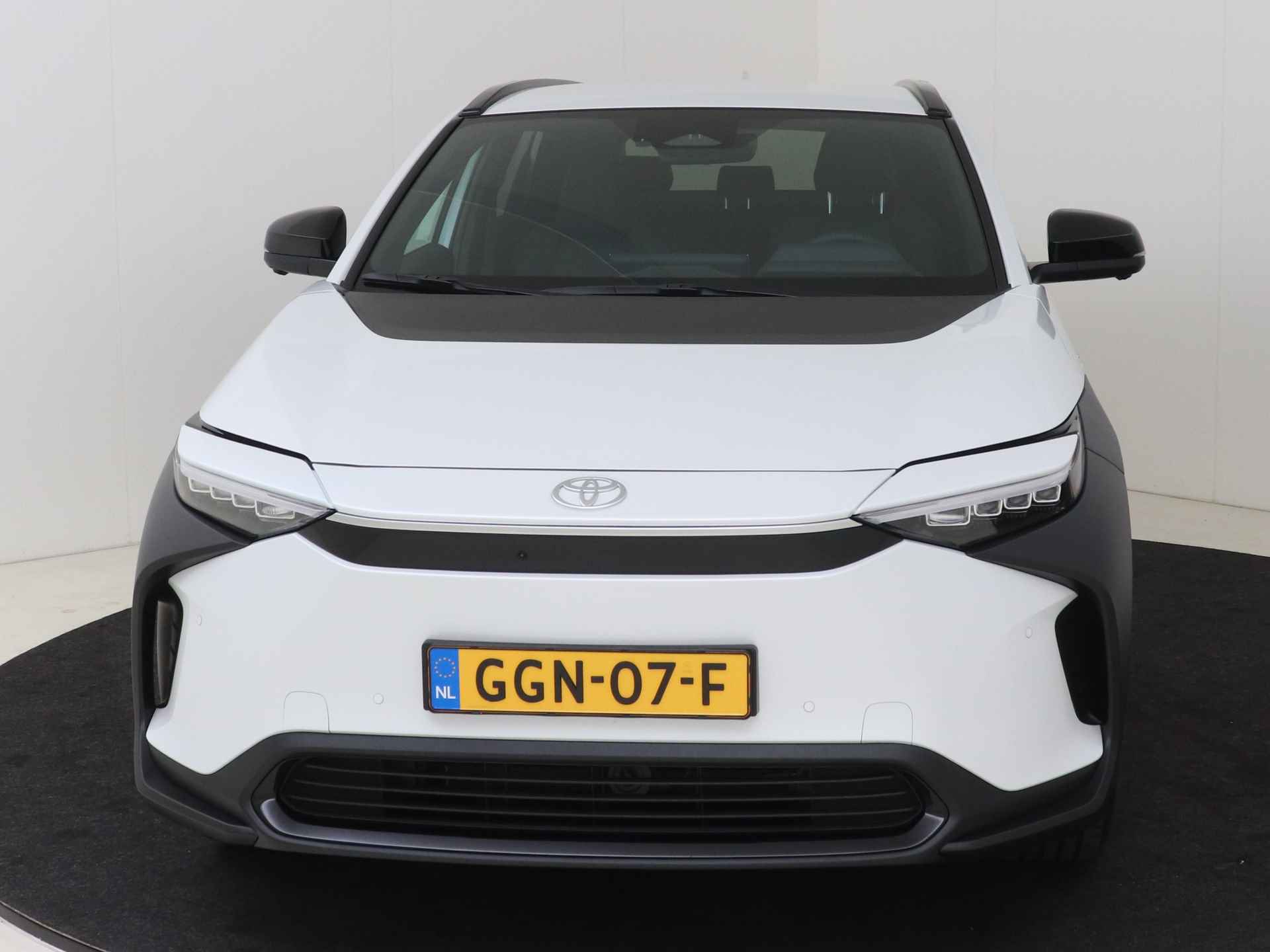 Toyota Bz4x Dynamic 71 kWh *demo | Navigatie | Climate Control | Cruise Control/Adaptive | 360 Graden camera Systeem - 25/47