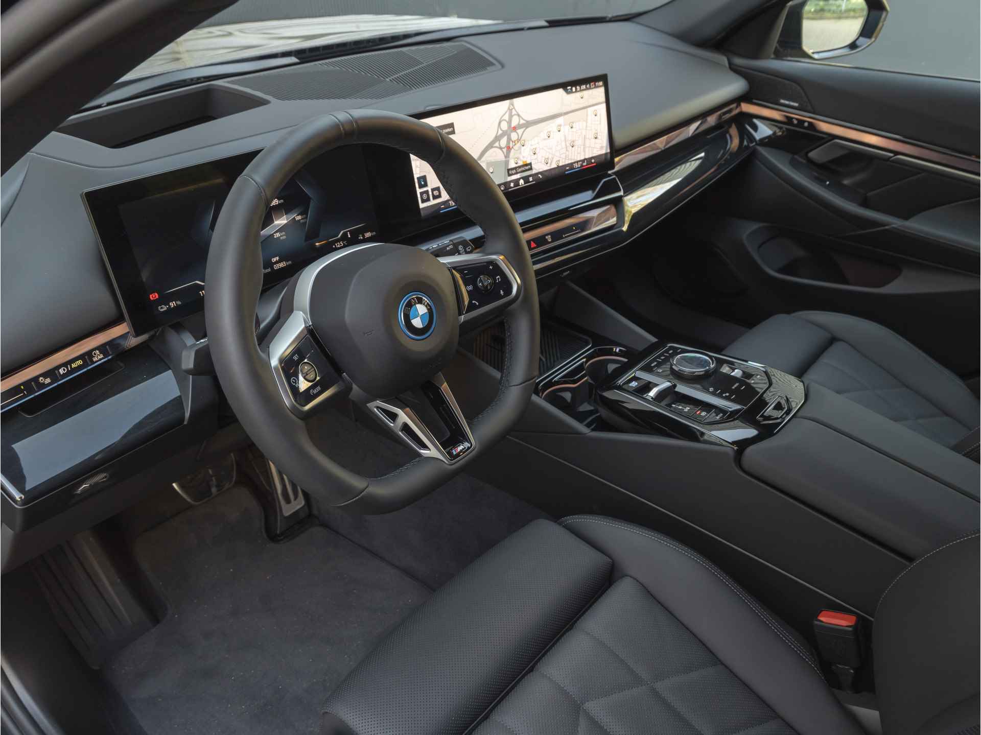 BMW i5 Touring eDrive40 M-Sport - Trekhaak - Driving Ass Prof - Harman-Kardon - Stoelventilatie - 16/43