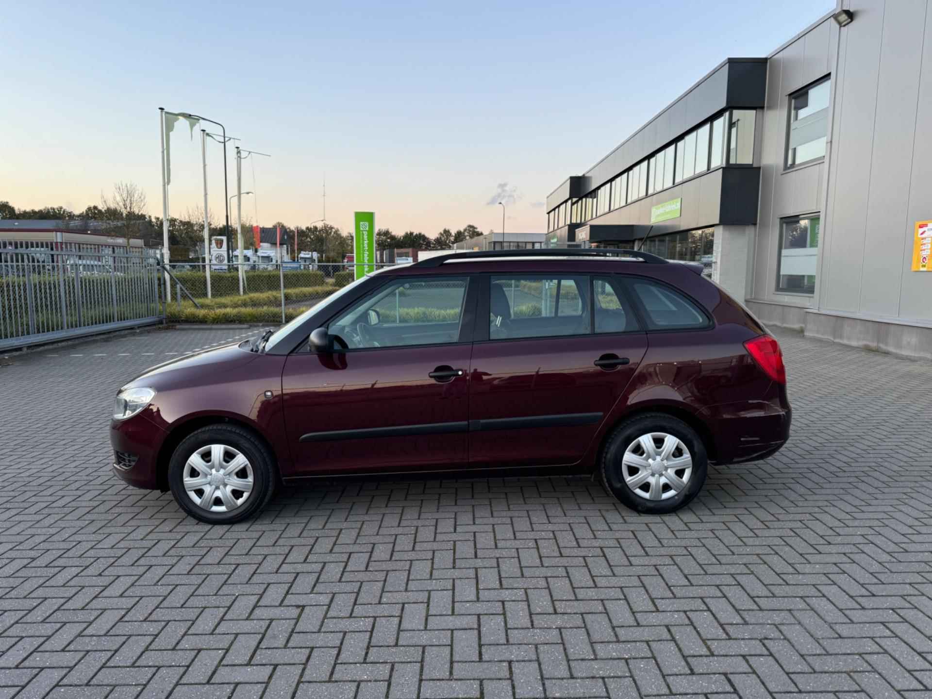 Skoda Fabia Combi 1.2-12V Fresh - 10/25