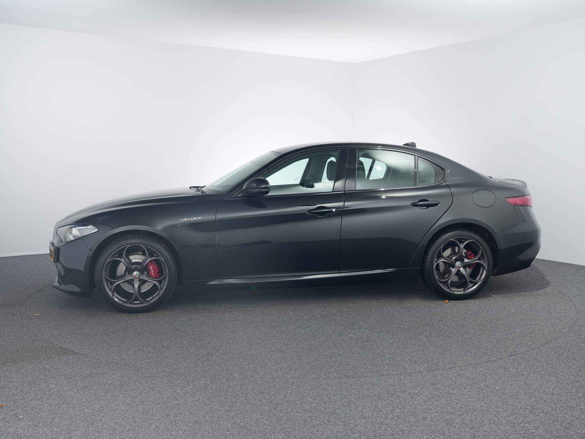 Alfa Romeo Giulia 2.0 T AWD Veloce | Automaat | Leder | Navi | Cruise | Camera | - 14/30