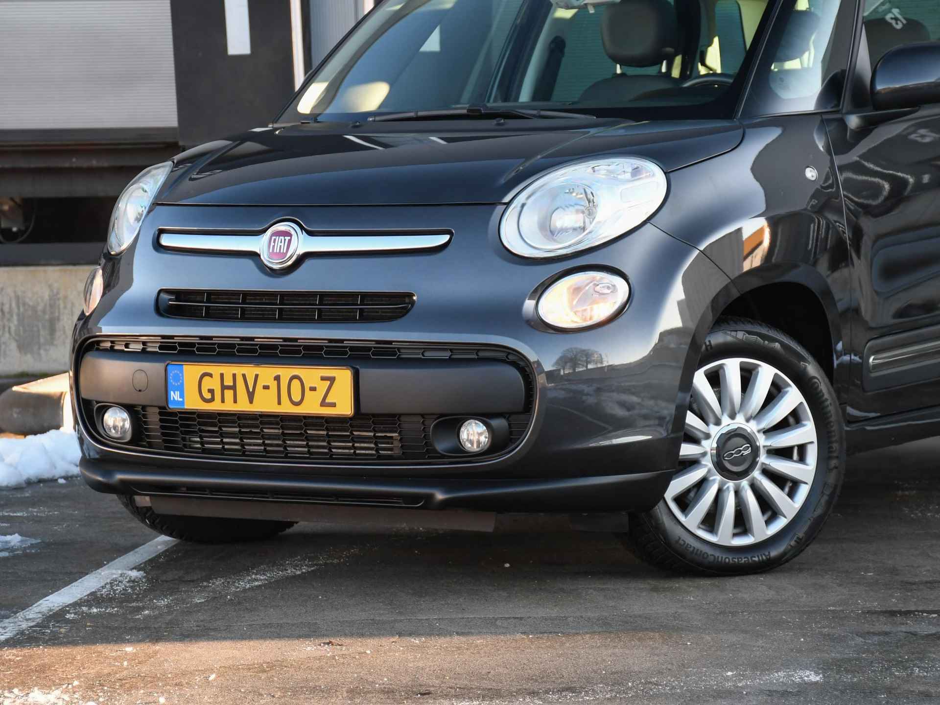 Fiat 500 L Rock 1.4-T-Jet 120pk PANO-DAK | STOELVERW. VOOR | CRUISE.C | 16''LM | CAMERA | NAVI - 2/33