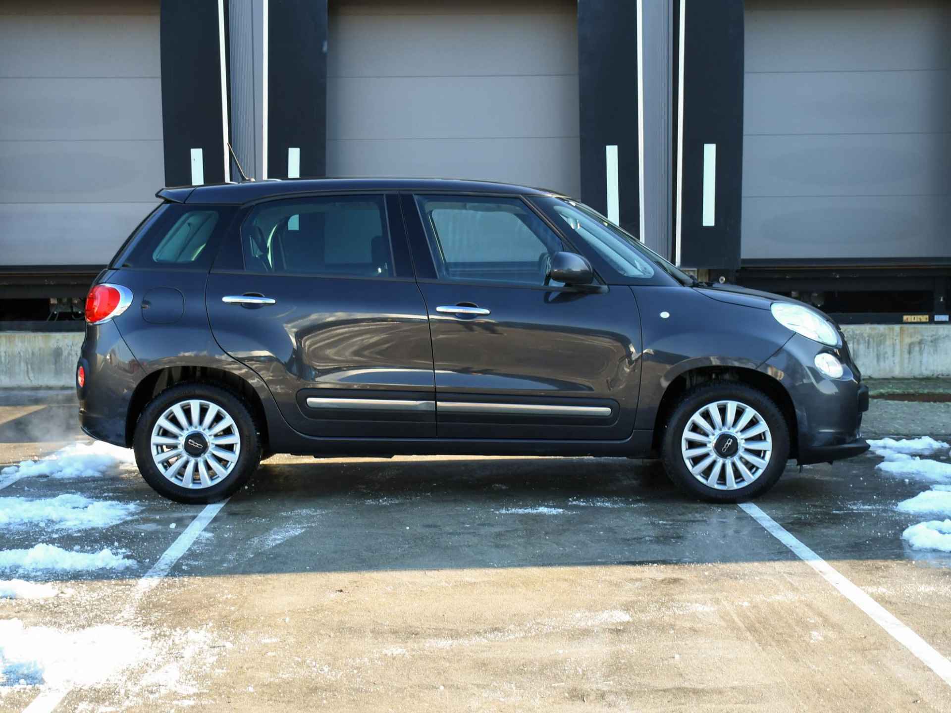 Fiat 500 L Rock 1.4-T-Jet 120pk PANO-DAK | STOELVERW. VOOR | CRUISE.C | 16''LM | CAMERA | NAVI - 3/33