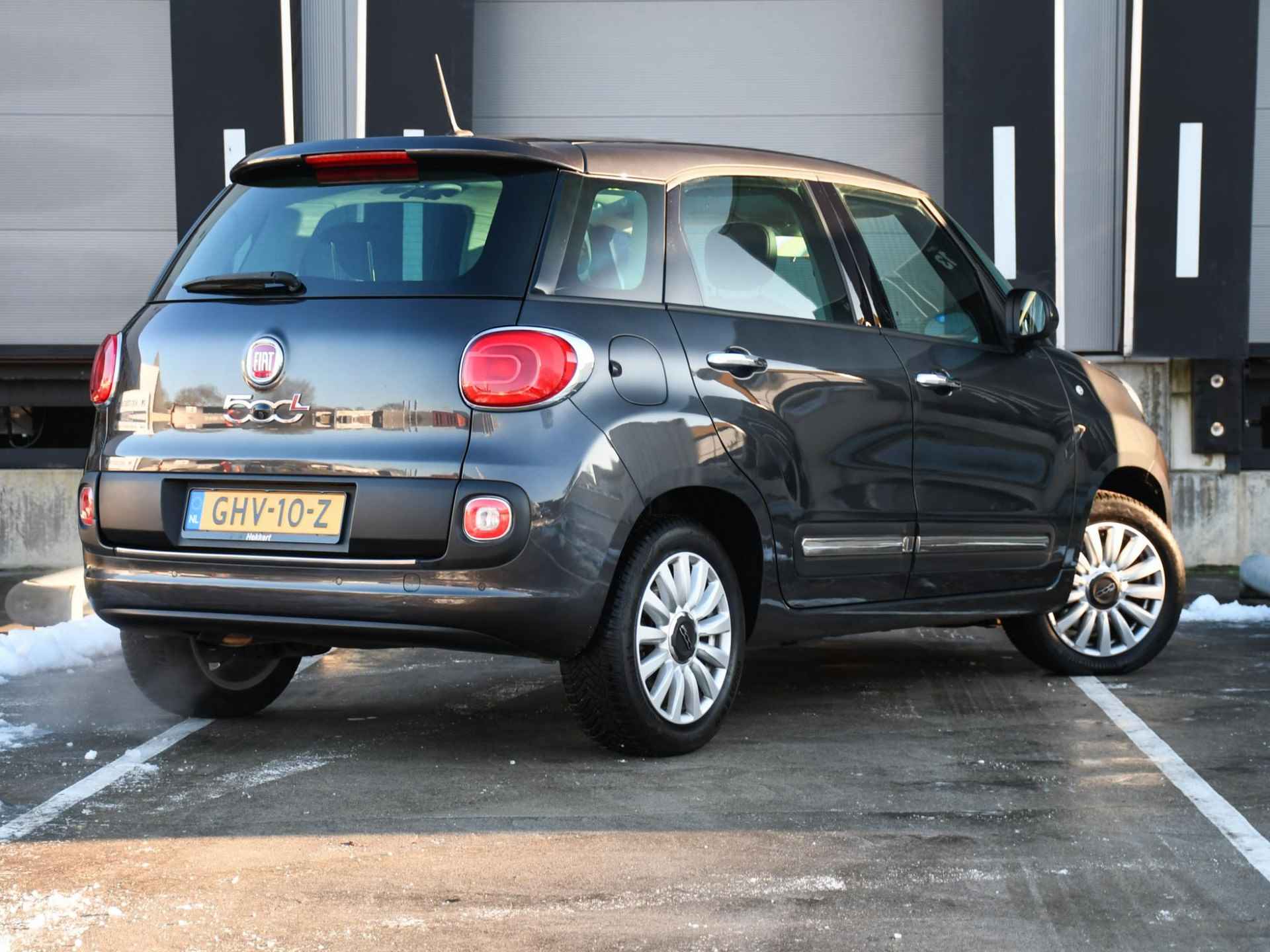 Fiat 500 L Rock 1.4-T-Jet 120pk PANO-DAK | STOELVERW. VOOR | CRUISE.C | 16''LM | CAMERA | NAVI - 4/33