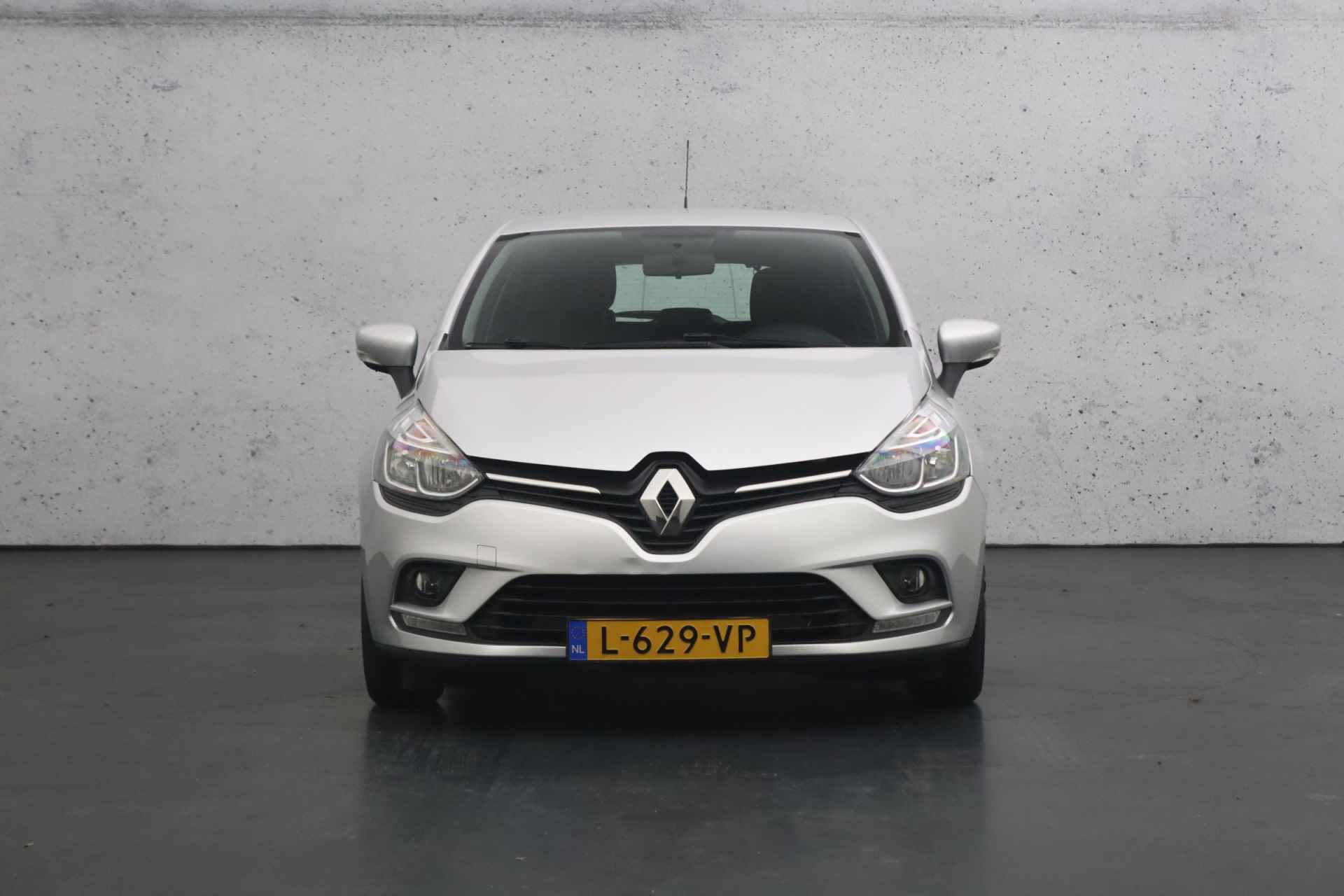 Renault Clio 0.9 TCe Limited | Airco | Cruise control | Navigatie | Parkeersensoren | Multifunctioneel stuur - 13/27