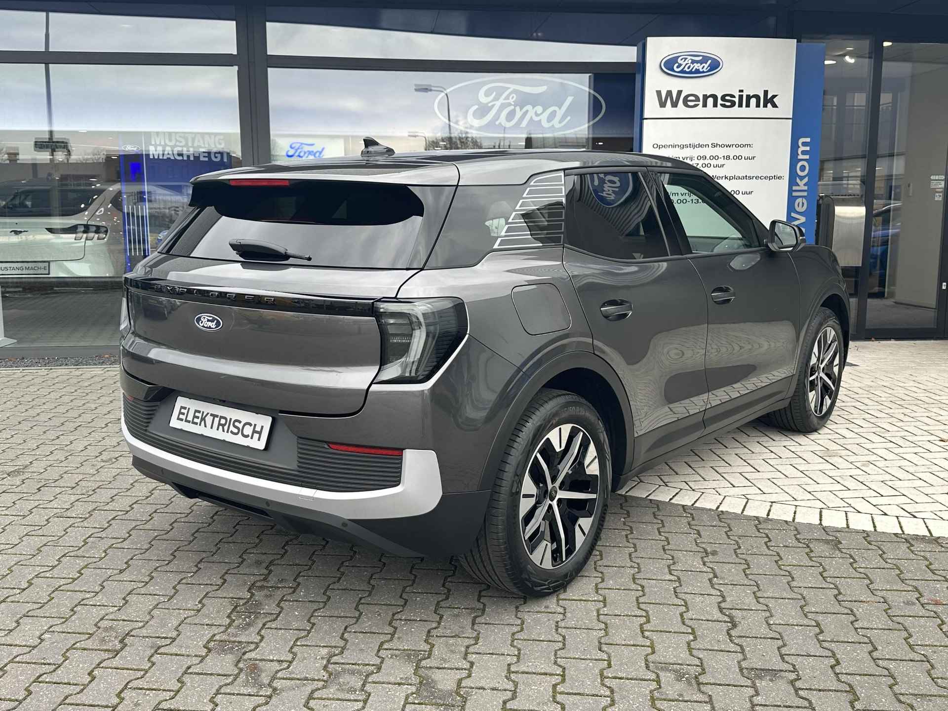 Ford Explorer Limited Edition Extended Range RWD 79 kWh Massagestoel en memory functie - Nu €2.950,- Ford voordeel - 6/38