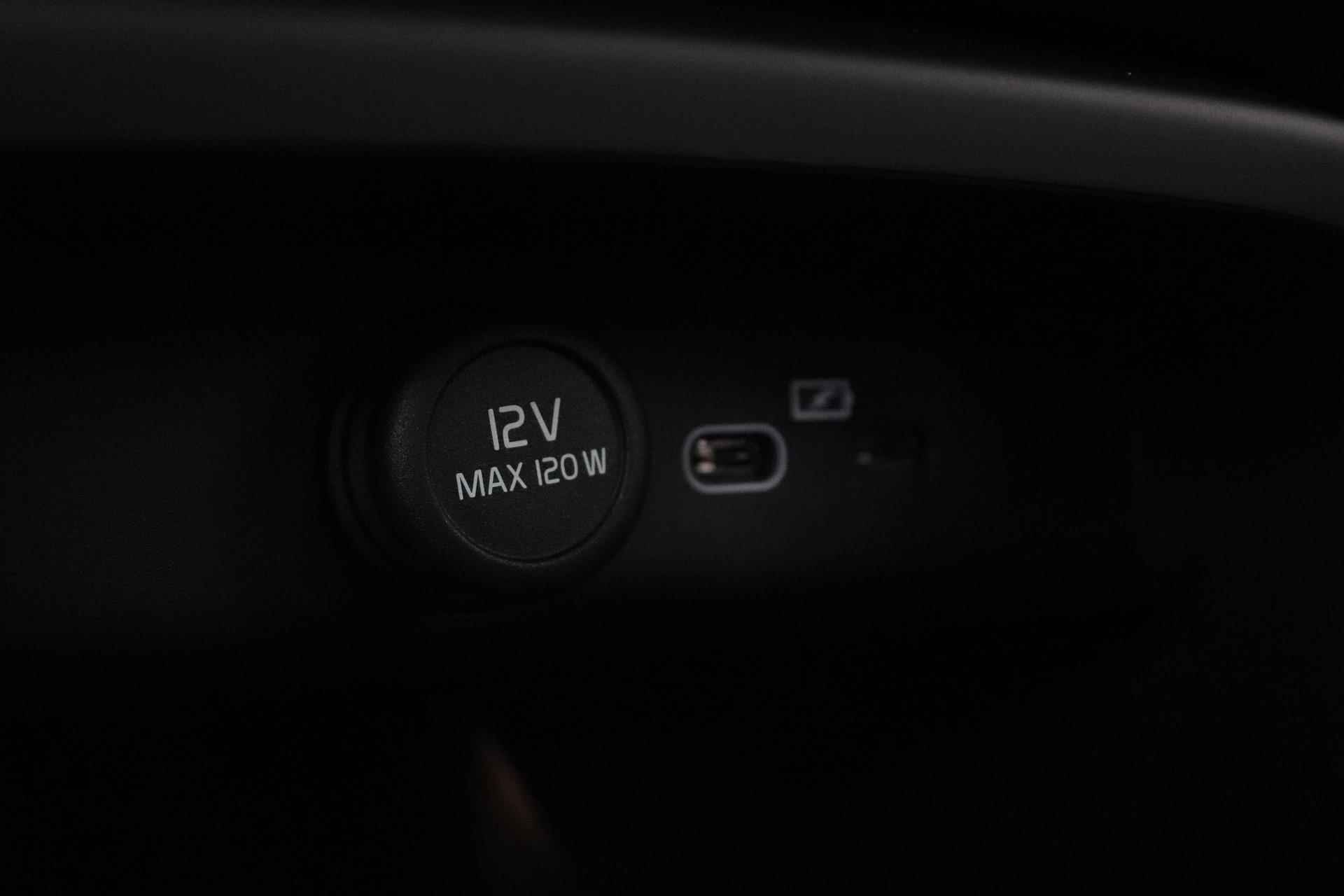 Volvo C40 SINGLE MOTOR EXTENDED RANGE ULTIMATE 82 kWh -CLIMATE|WARMTEPOMP|20"|GETINT.GLAS - 27/41