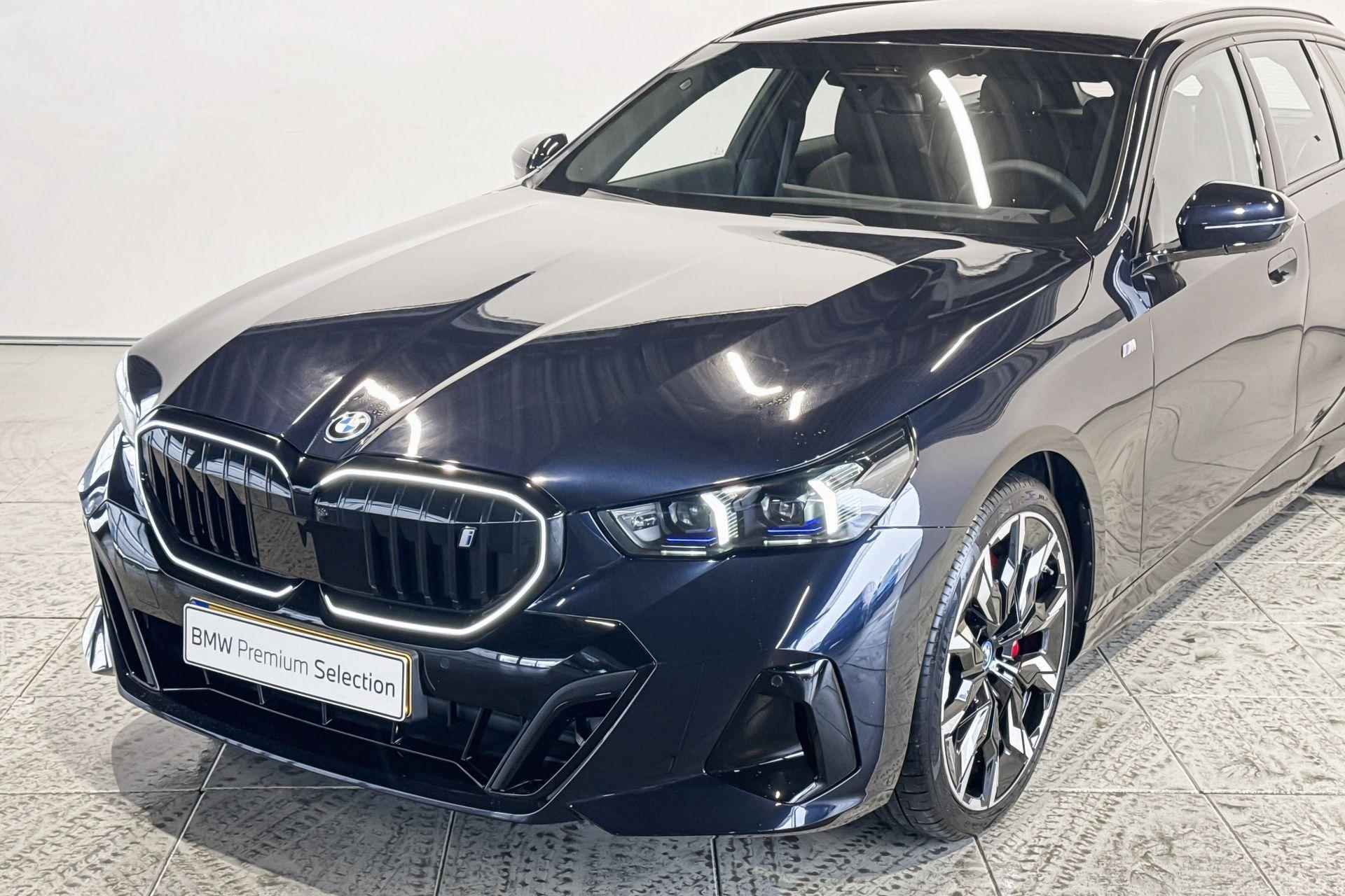 BMW i5 Touring eDrive40 M Sport Edition Innovation Pack - Beschikbaar vanaf: Mei 2025 - 20/21