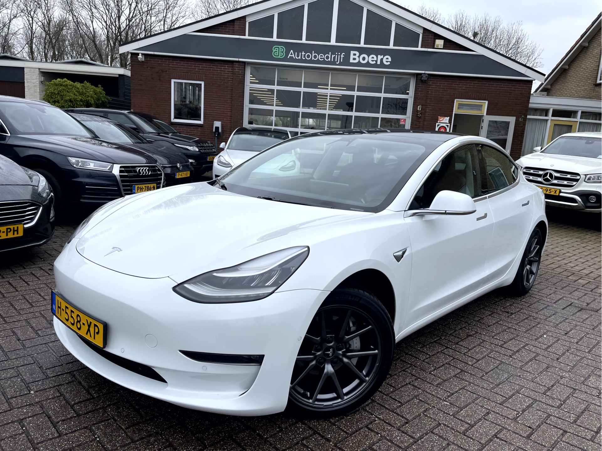 Tesla Model 3 Long Range YOKE Stuur, Full Self-Driving, Afn.Trekhaak bij viaBOVAG.nl