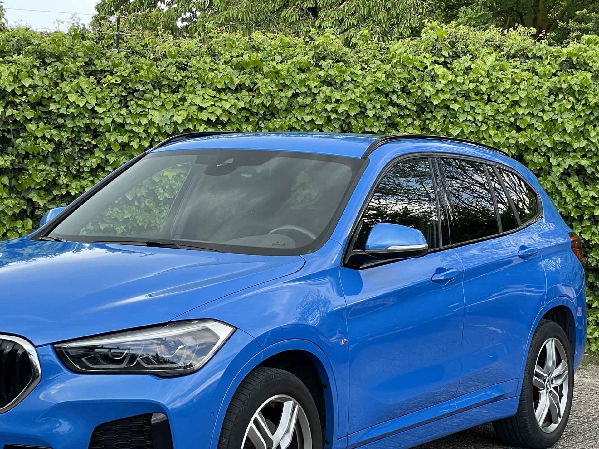 BMW X1 sDrive18i | M-Sport | 18'' | Elek. Achterklep | PDC voor + achter | Stoelverw. | Getint Glas - 3/30