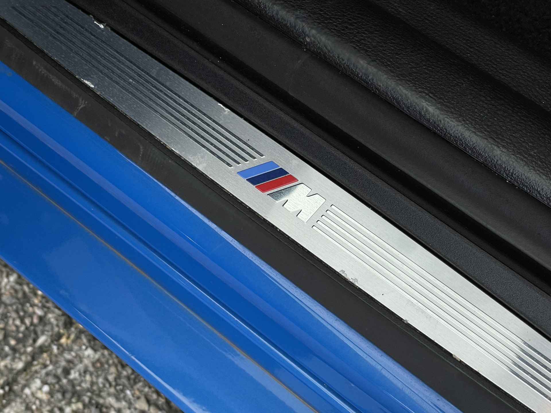 BMW X1 sDrive18i | M-Sport | 18'' | Elek. Achterklep | PDC voor + achter | Stoelverw. | Getint Glas - 12/30