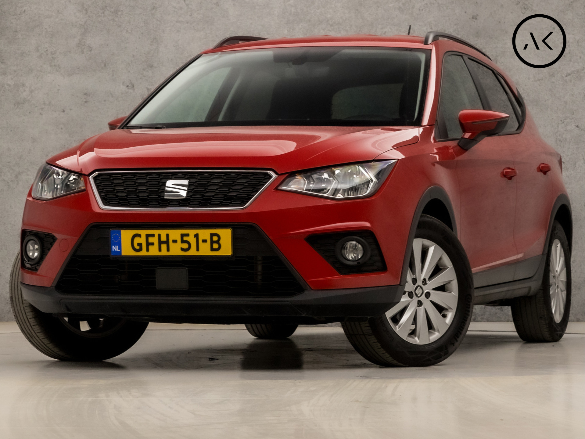 SEAT Arona 1.0 TSI Sport (DIGITAL COCKPIT, NAVIGATIE, APPLE CARPLAY, GETINT GLAS, CLIMATE, ADAPTIVE CRUISE, PARKEERSENSOREN, SPORTSTOELEN, NIEUWE APK, NIEUWSTAAT)