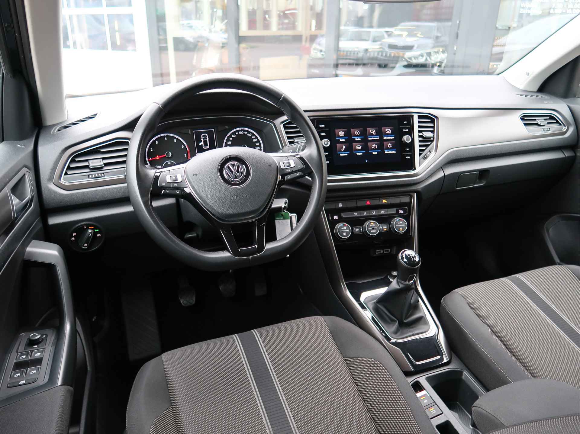 Volkswagen T-Roc 1.5 TSI 150pk Style | 18'' | App-Connect | Adapt-Cruise | - 9/22