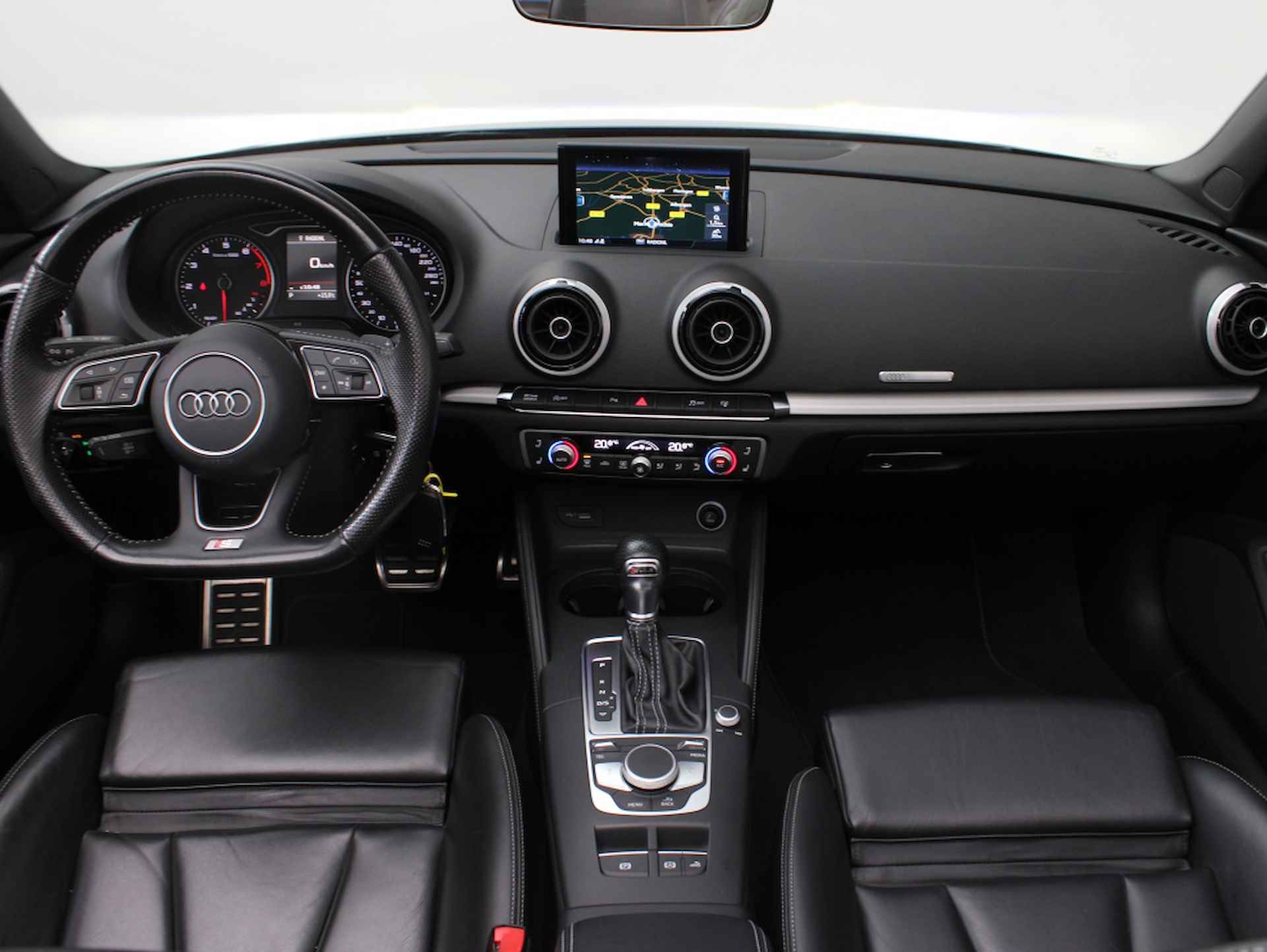 Audi A3 Cabriolet 1.4 TFSI Sport 2x S-Line Edition - 11/34