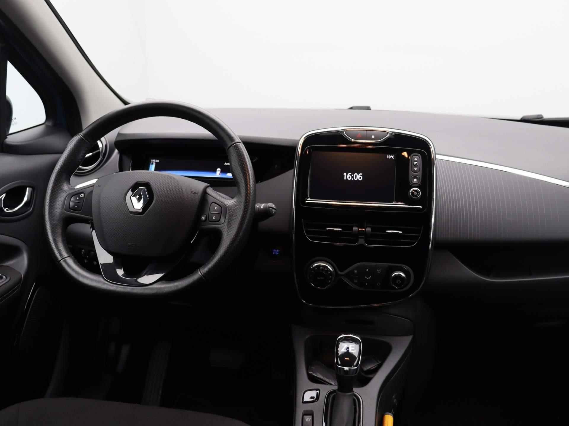 Renault ZOE R110 Limited 41 kWh | ACCU HUUR |Prijs incl. Accu € 14.945,- |Climate control | Parkeersensoren achter | - 7/38