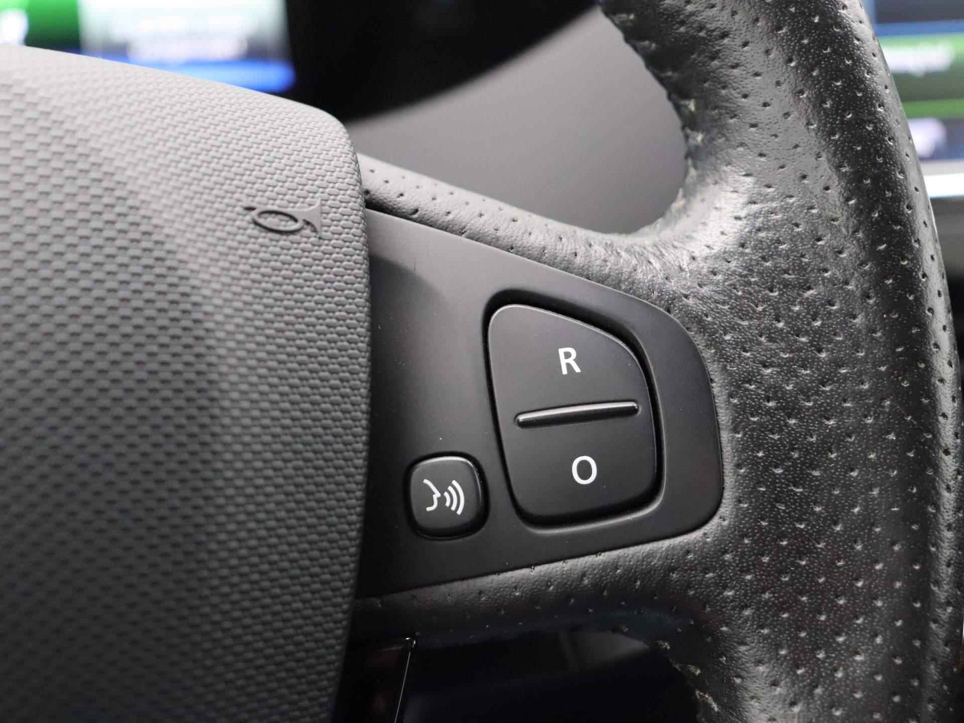 Renault ZOE R110 Limited 41 kWh | ACCU HUUR |Prijs incl. Accu € 14.945,- |Climate control | Parkeersensoren achter | - 20/38