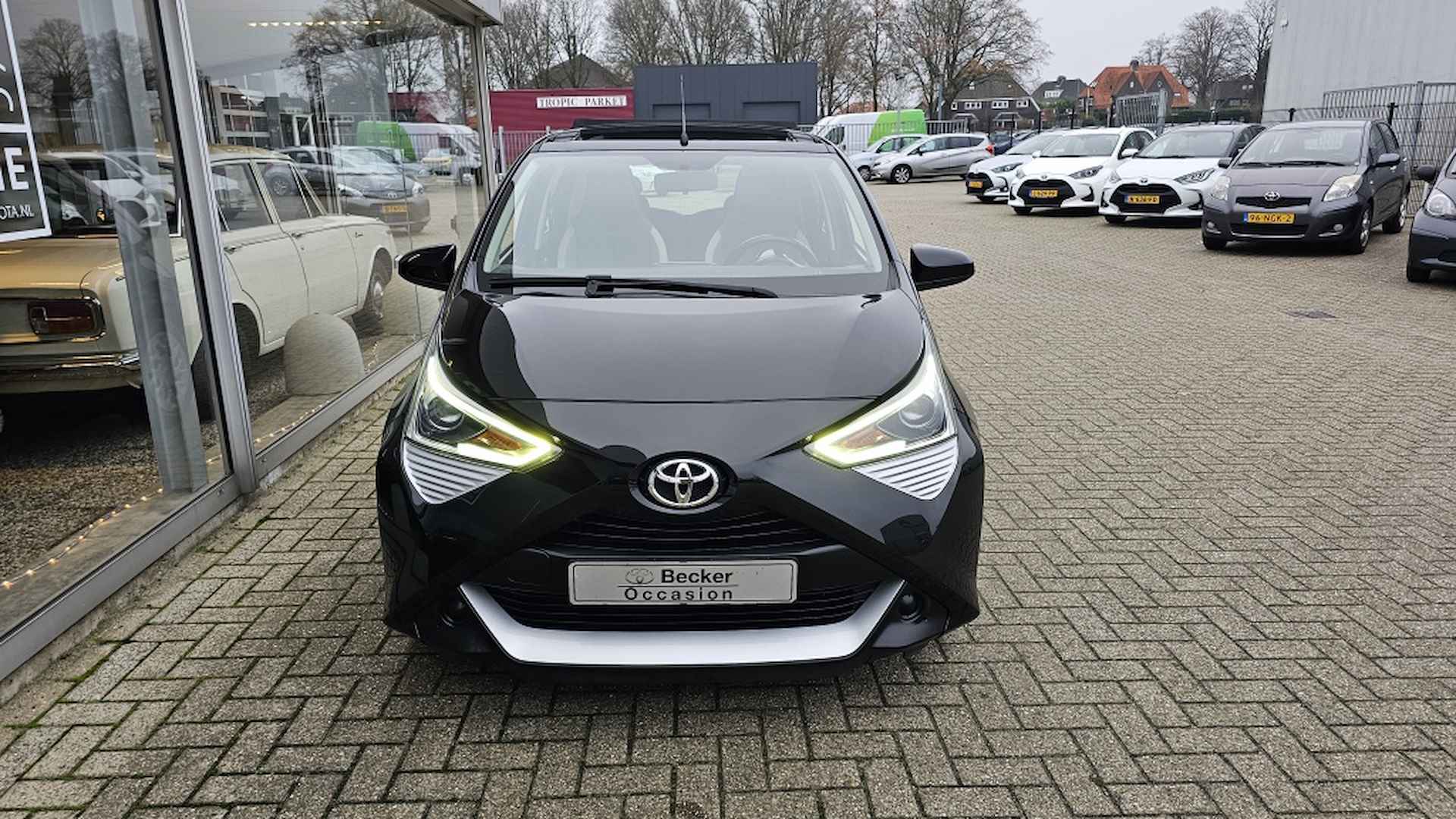 Toyota Aygo 1.0 x-play NLauto | 1e eigenaar | dealeronderhouden - 2/20