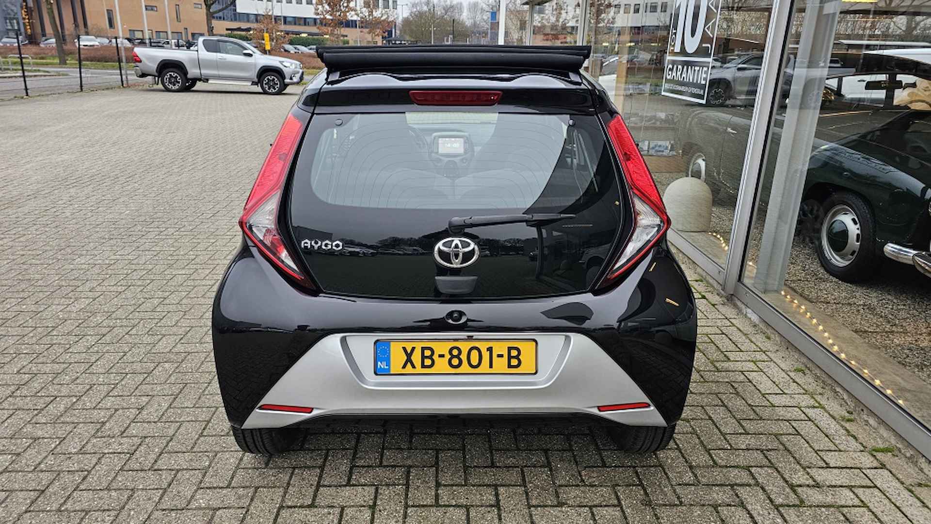 Toyota Aygo 1.0 x-play NLauto | 1e eigenaar | dealeronderhouden - 5/20