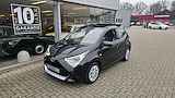 Toyota Aygo 1.0 x-play NLauto | 1e eigenaar | dealeronderhouden