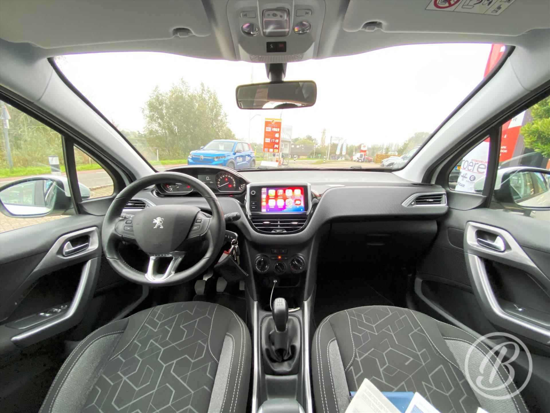 PEUGEOT 2008 1.2 Turbo110pk Blue Lion | nieuwe distributie, navigatie, parkeersensoren, apple carplay, android auto, dab, airco, cruise control - 9/58