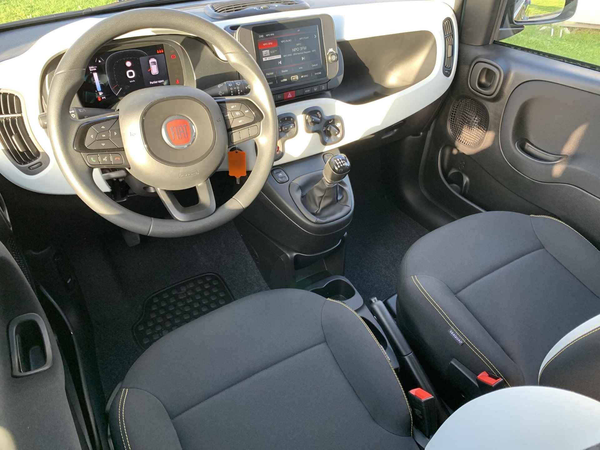 Fiat Panda 1.0 Hybrid Pandina | APPLE CARPLAY/ANDROID AUTO | PARKEERSENSOREN | CRUISE CONTROL | AIRCO - 6/18