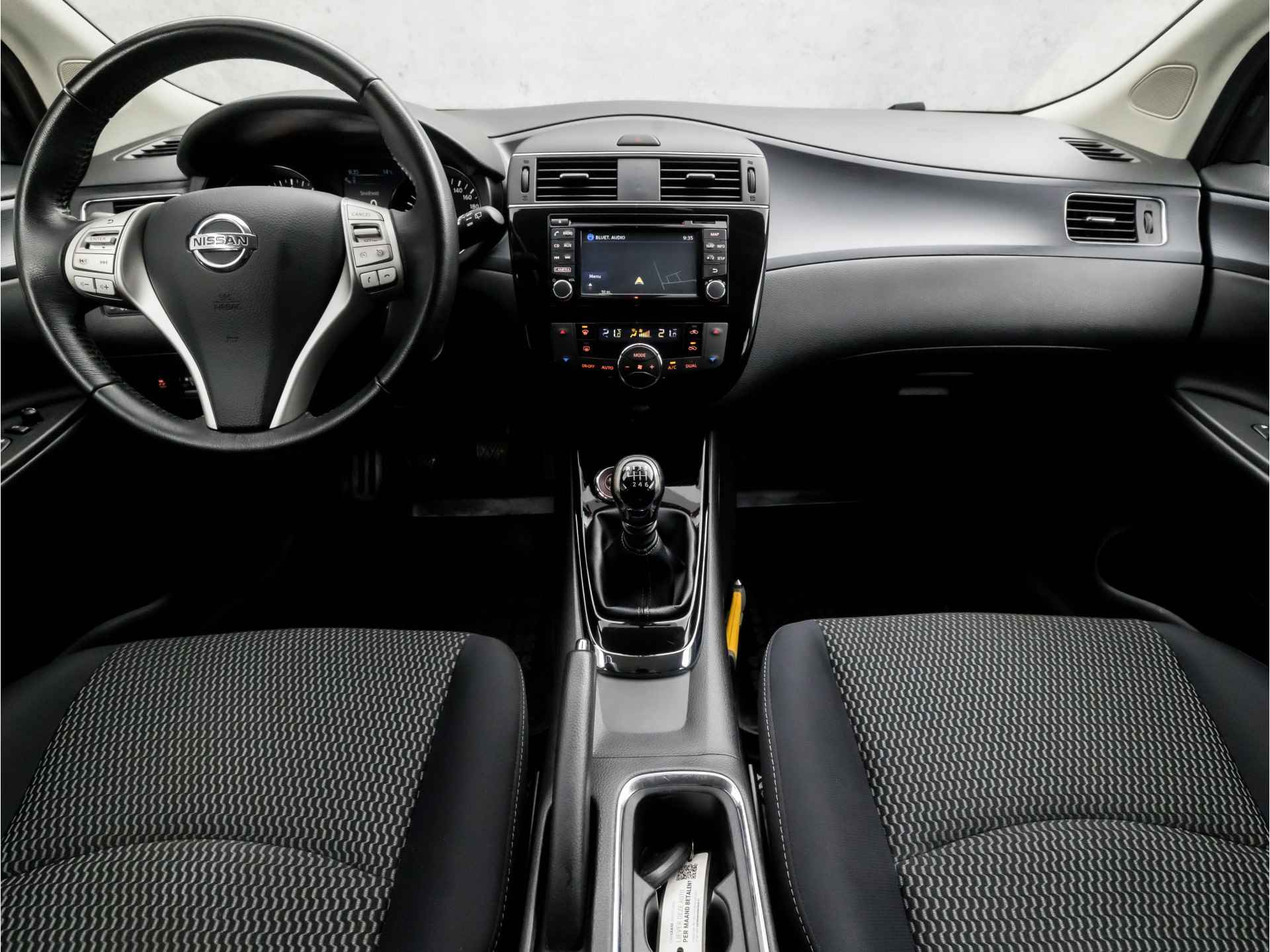 Nissan Pulsar 1.2 DIG-T Tekna Luxury (NAVIGATIE, NAP, CLIMATE, 360 CAMERA, GETINT GLAS, SPORTSTOELEN, KEYLESS, CRUISE, PARKEERSENSOREN, NIEUWE APK, NIEUWSTAAT) - 6/33