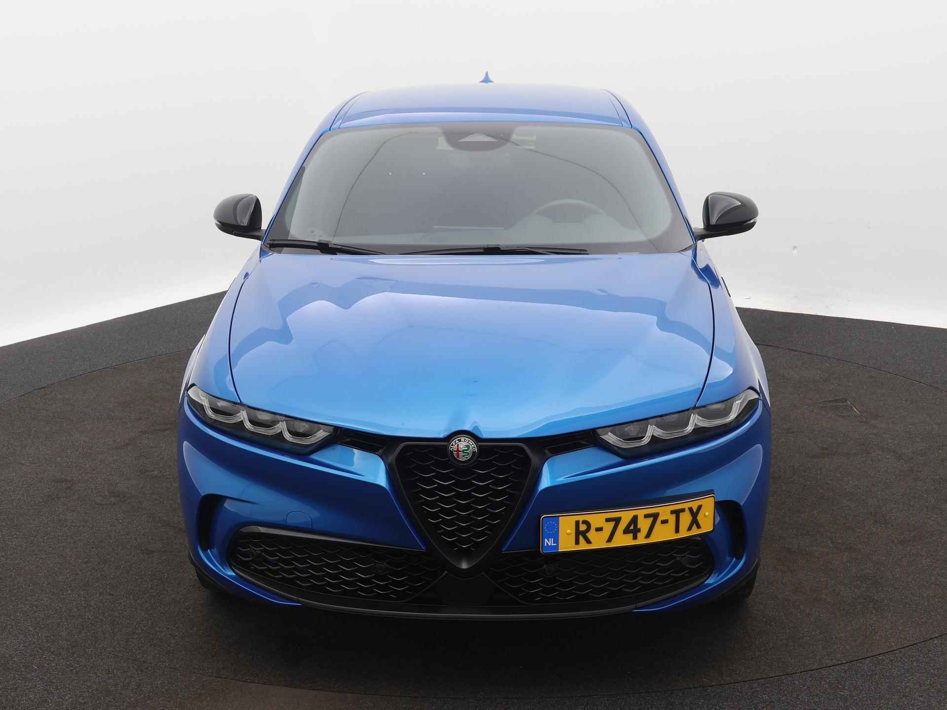 Alfa Romeo Tonale 1.5T Hybrid Edizione Speciale | Lederen Bekleding | Stoel/stuurverwarming | Navigatie | Parkeersensoren | Camera | LMV 20"| BTW-auto | - 3/20