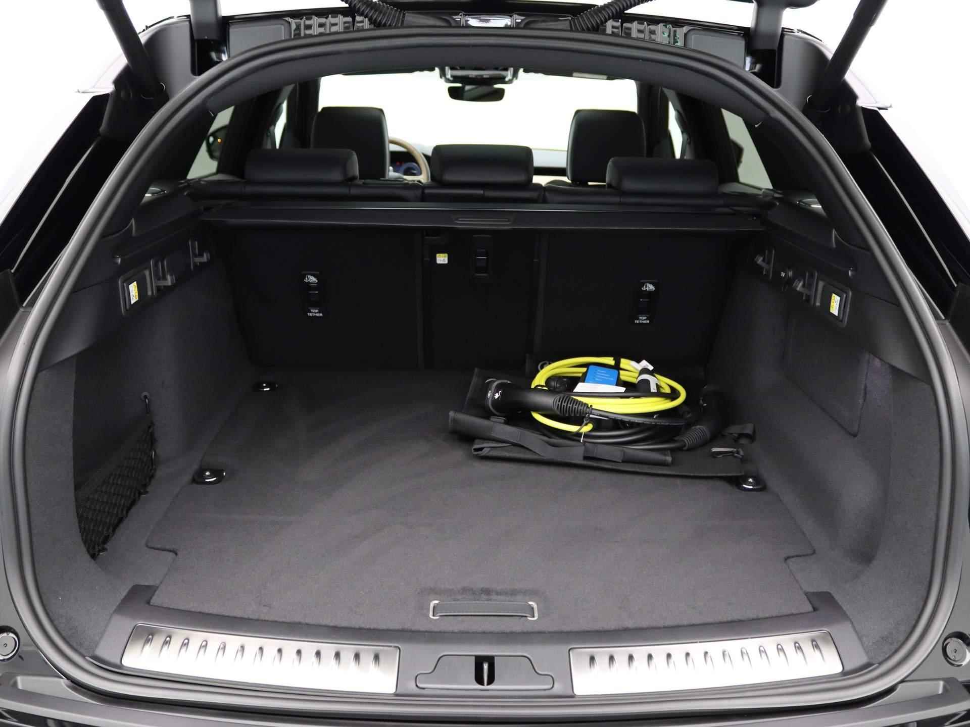 Land Rover Range Rover Velar 2.0 P400e AWD Dynamic HSE PHEV Massage stoelen | Stoel verwarming en koeling | Head-up | 360 Camera | Panorama dak - 37/56