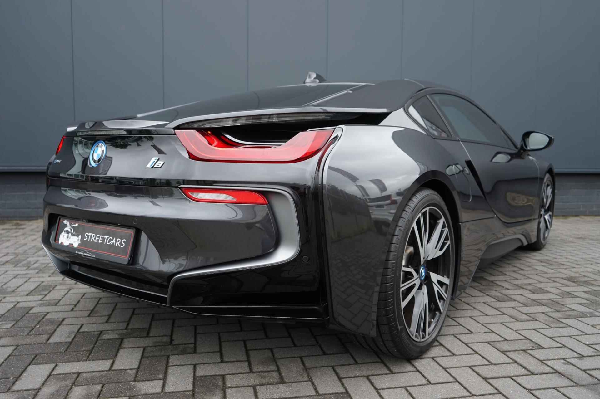 BMW I8 1.5 First Edition org. NL dealer onderhoud! - 28/35