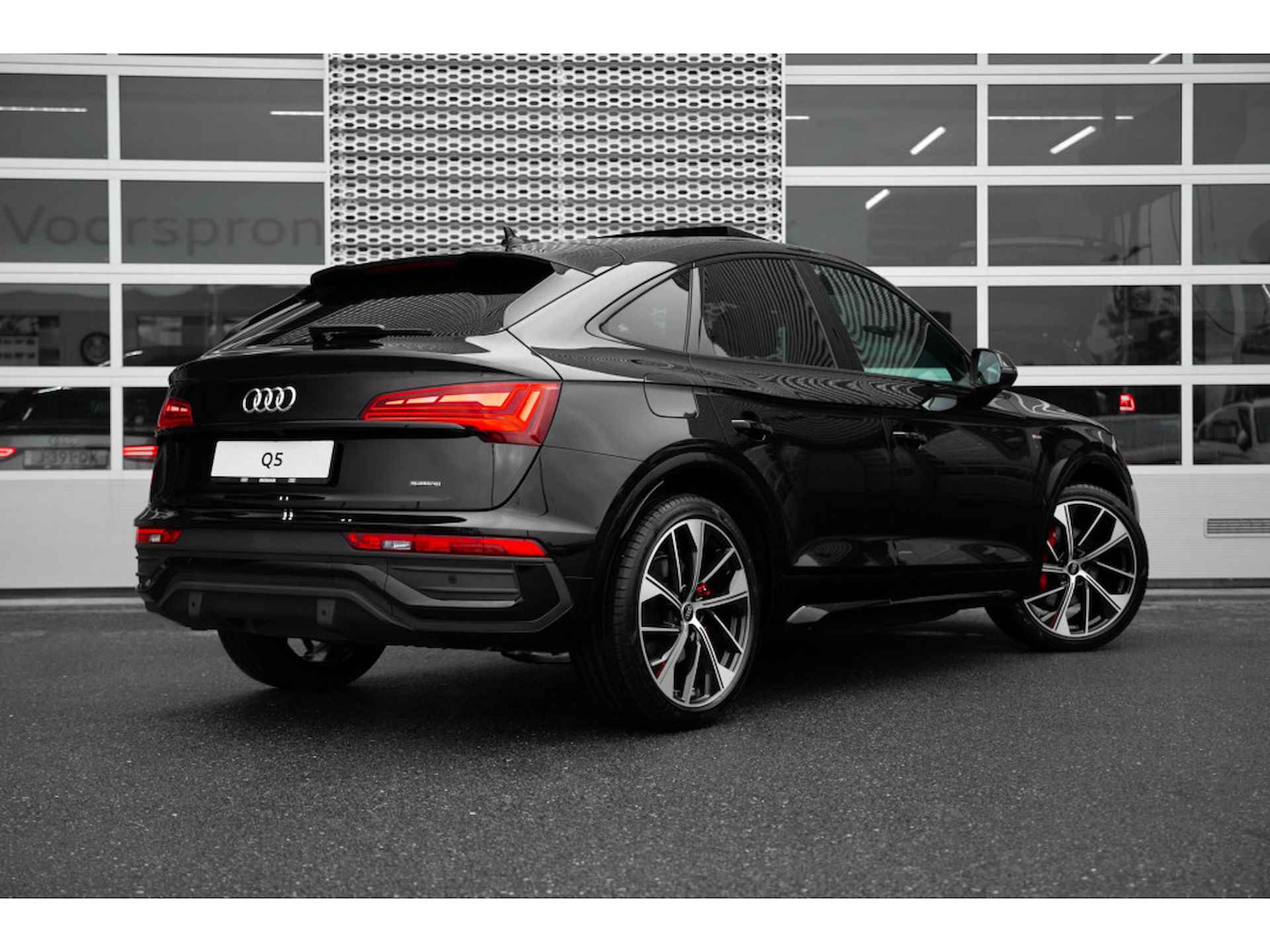 Audi Q5 Sportback S edition competition - 2/13