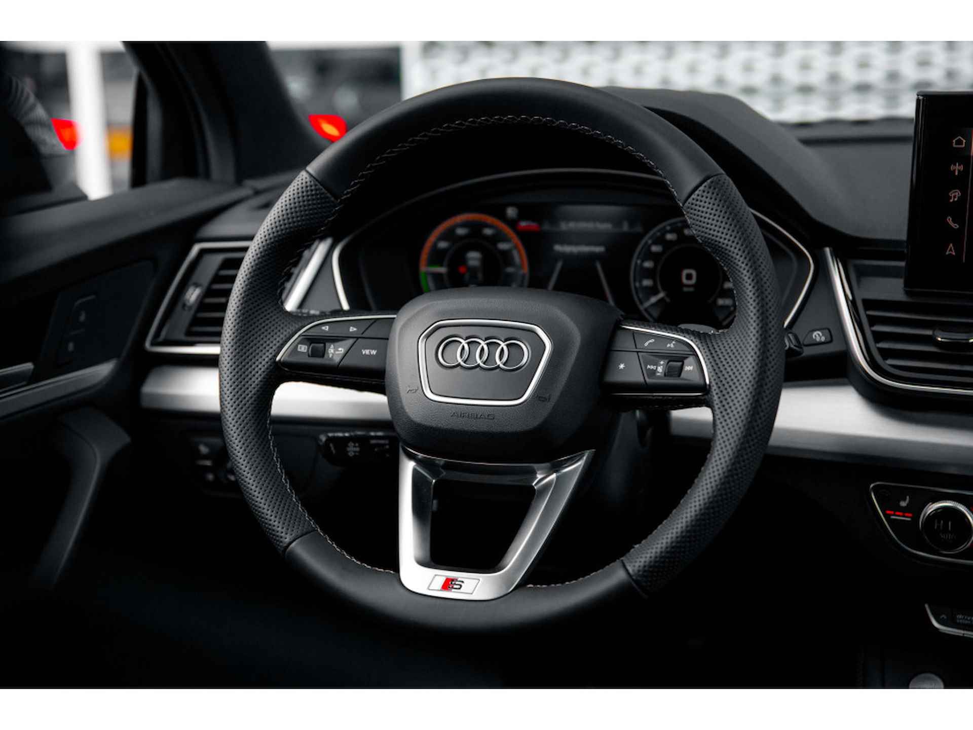 Audi Q5 Sportback S edition competition - 12/13