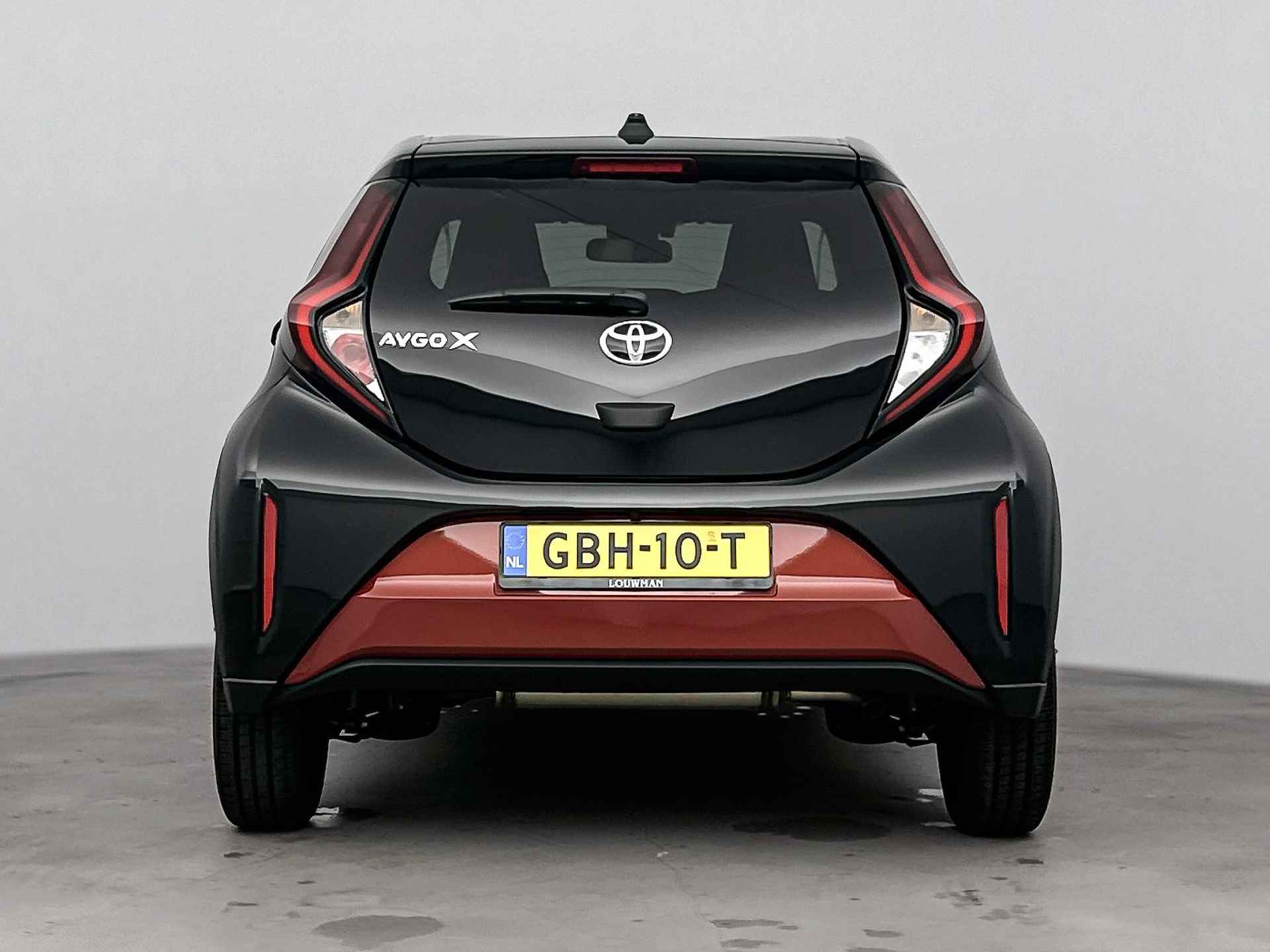 Toyota Aygo X 1.0 VVT-i S-CVT Pulse | Demo | Automaat | Climate Control | Achteruitrij Camera | - 16/40