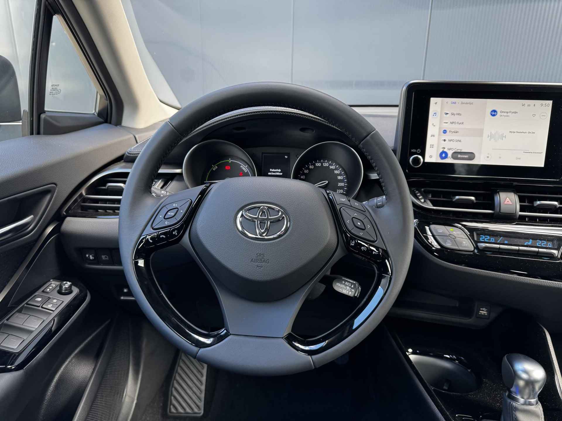 Toyota C-HR 2.0 Hybrid Dynamic - 10/28