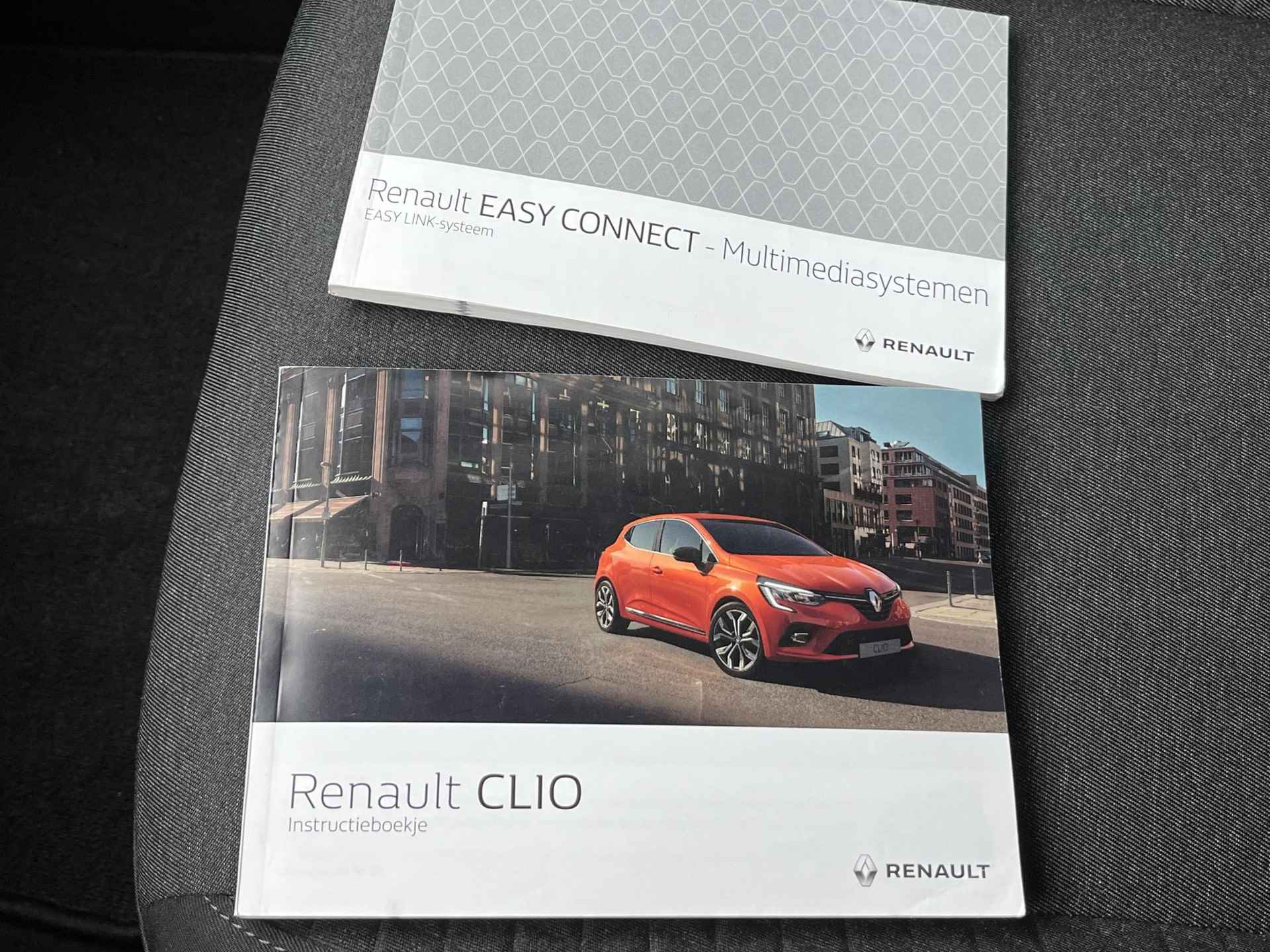 Renault Clio 1.0 TCe 90 Zen , NL-Auto, Navigatie, Parkeersensoren, LED, Cruise Control, Airco, Apple Carplay & Android Auto - 26/32
