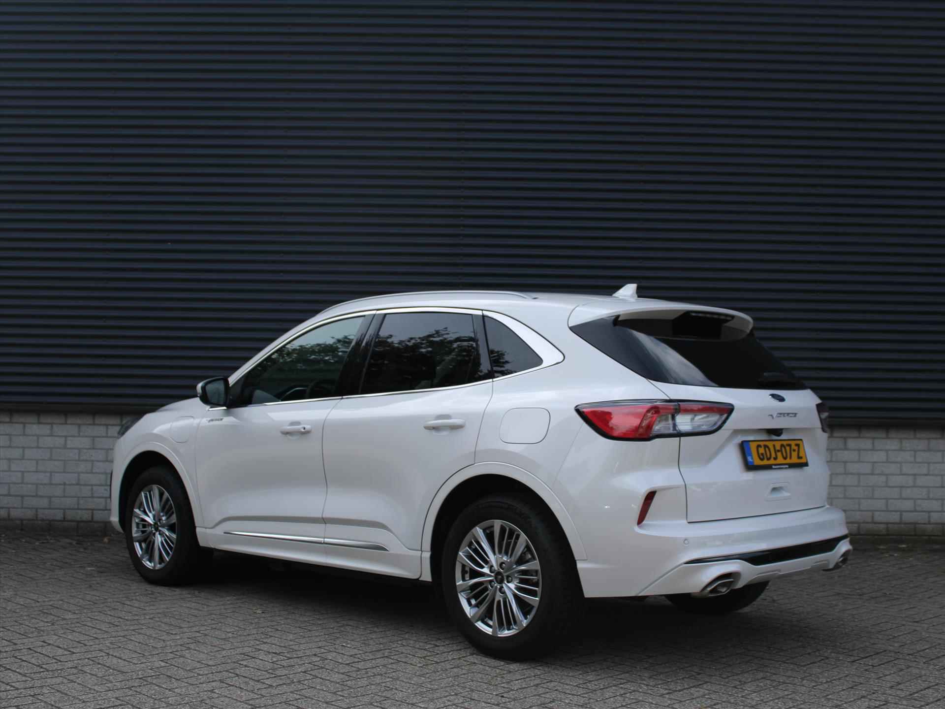 Ford Kuga PHEV 225pk VIGNALE | Navigatie | Camera Achter | Cruise Control | Stoelverwarming voor + achter I Lederen bekleding - 7/37