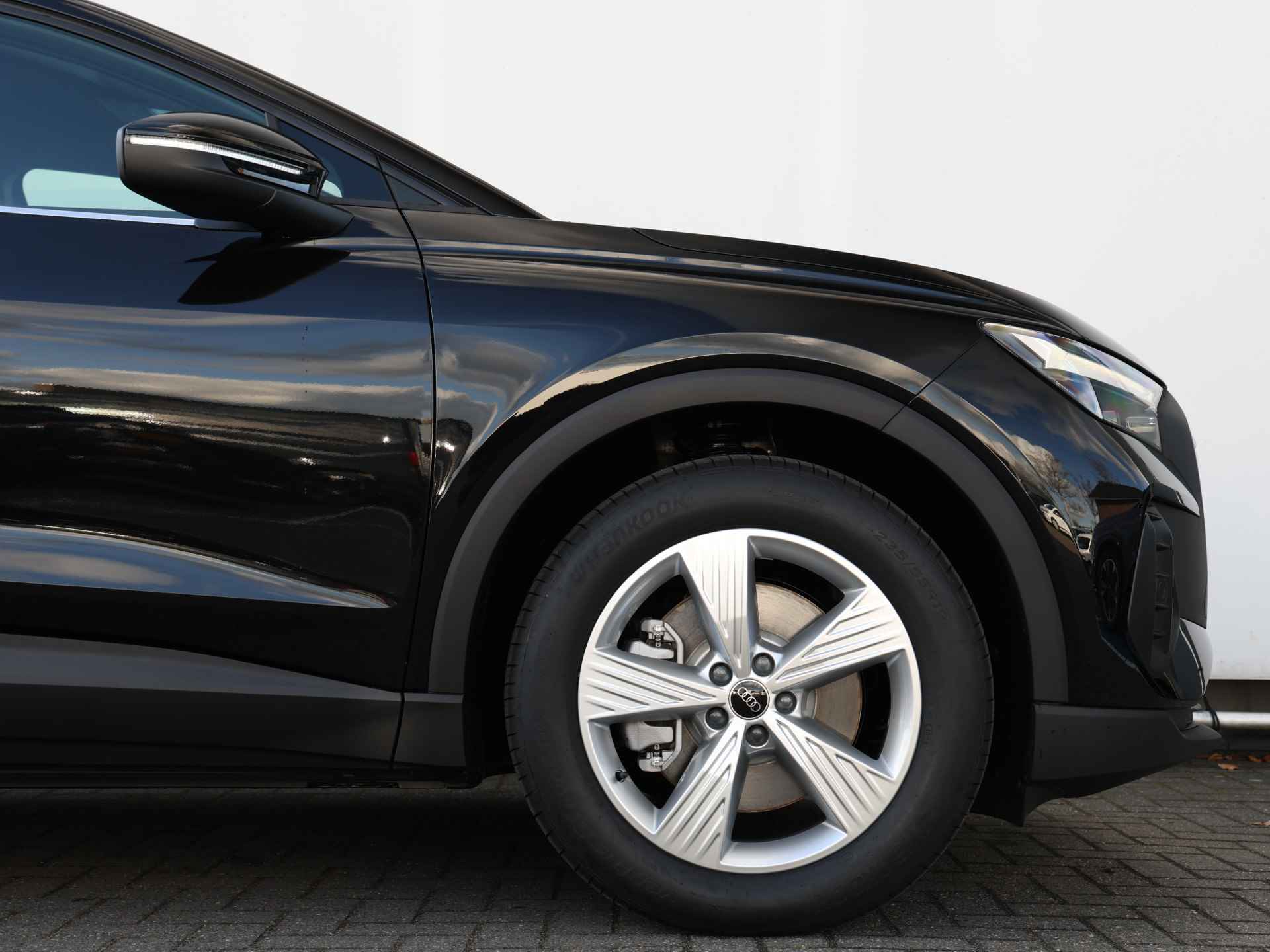 Audi Q4 e-tron Edition | 45 210kW/286pk | 82Kwh | Comfortpakket | Privacy glass | - 16/47