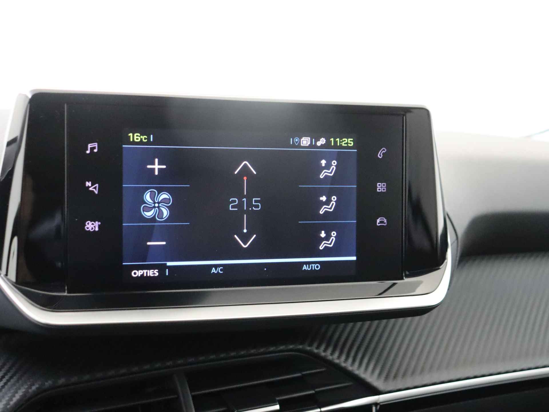 Peugeot e-208 EV Style 50 kWh | Navigatie en Carplay | Airco | Stoelverwarming | Cruise Control | Demo | - 12/45