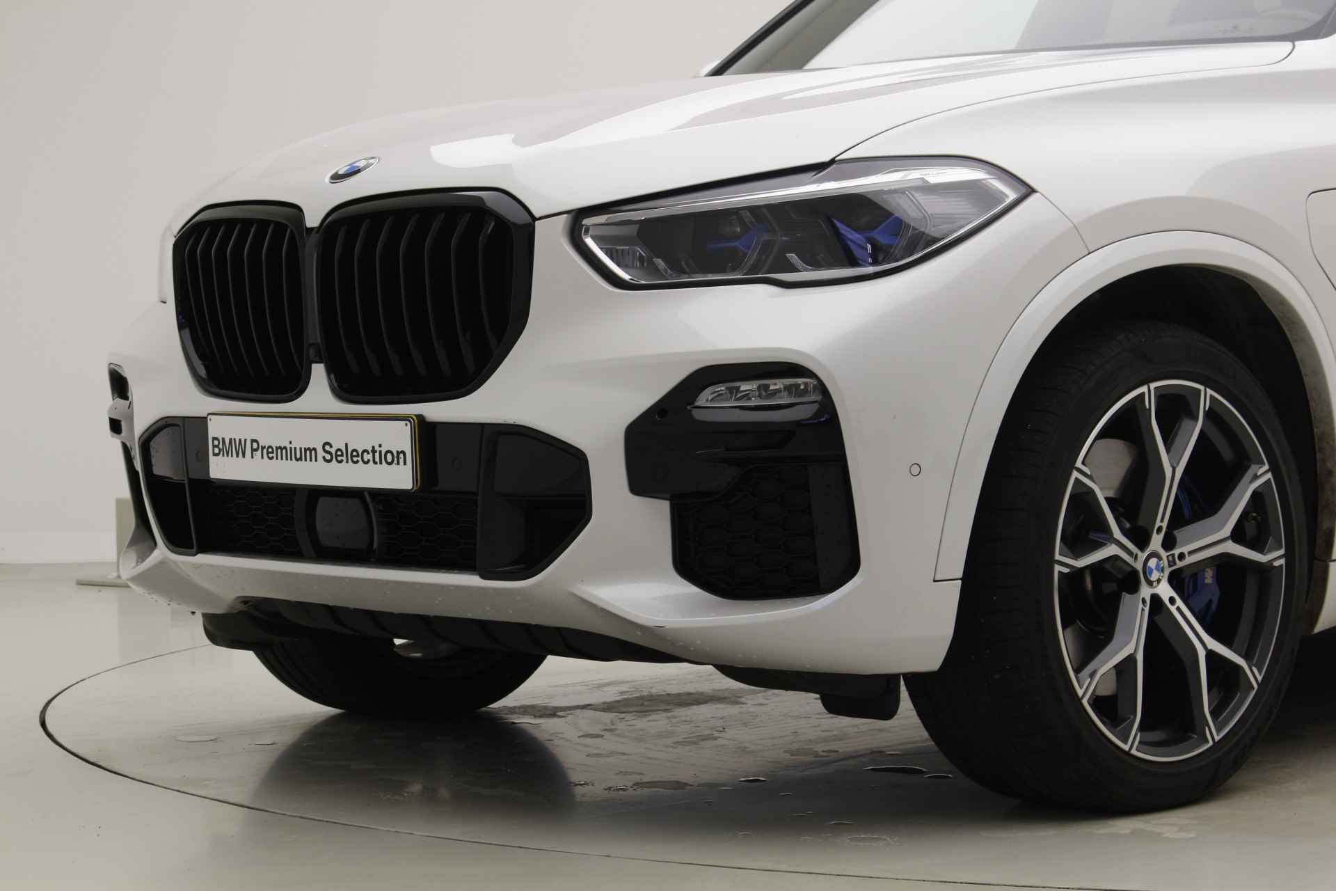 BMW X5 xDrive45e M-Sport | 21" | Panorama | Harman Kardon | Trekhaak | Soft Close | Driving Assistant Professional - 9/47