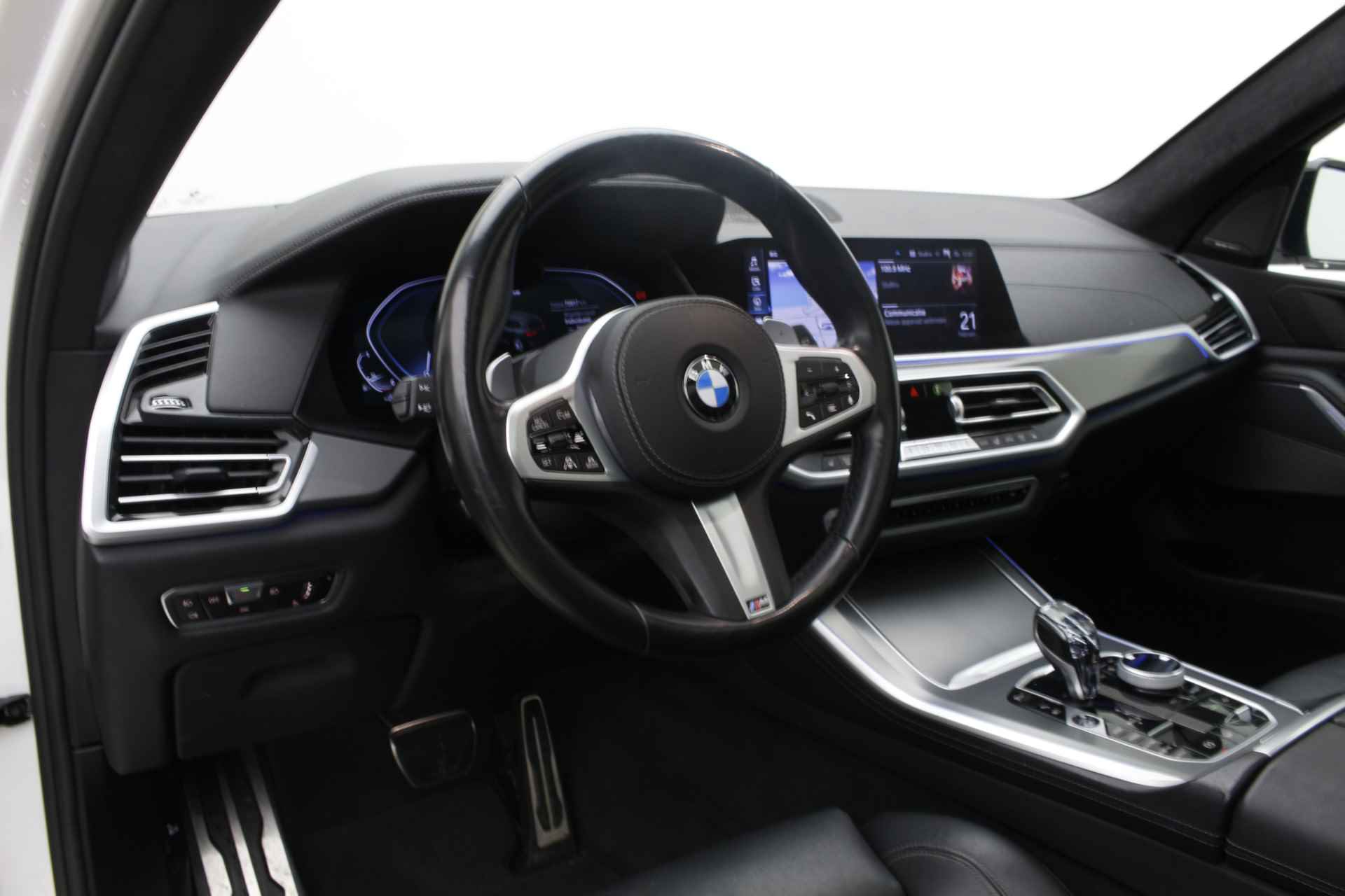 BMW X5 xDrive45e M-Sport | 21" | Panorama | Harman Kardon | Trekhaak | Soft Close | Driving Assistant Professional - 19/47