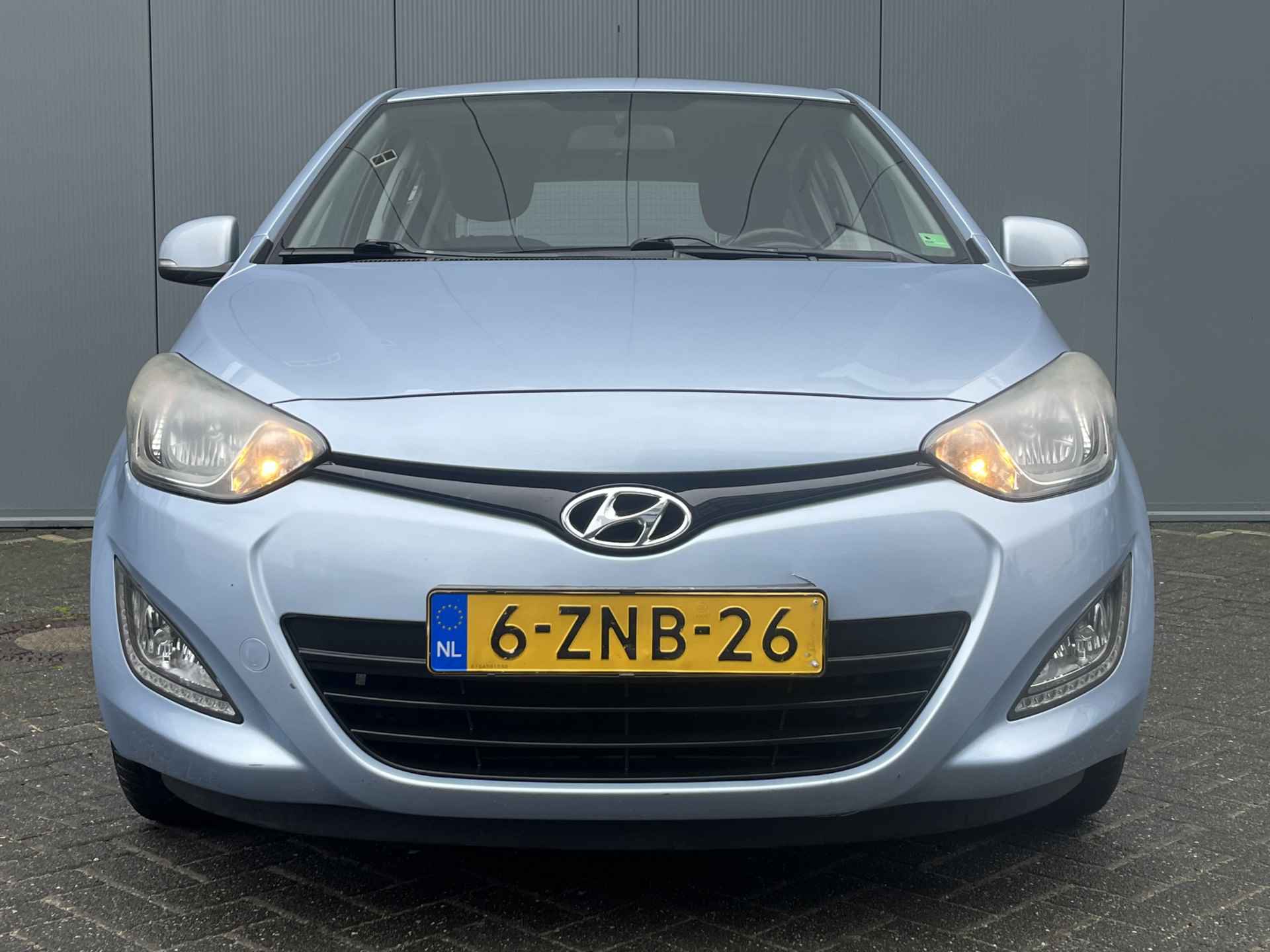 Hyundai i20 1.2i 86pk i-Deal | Airco | Bluetooth | Bestuurdersstoel in hoogte verstelbaar | Lichtmetalen velgen | Stuurwiel bediening - 4/27