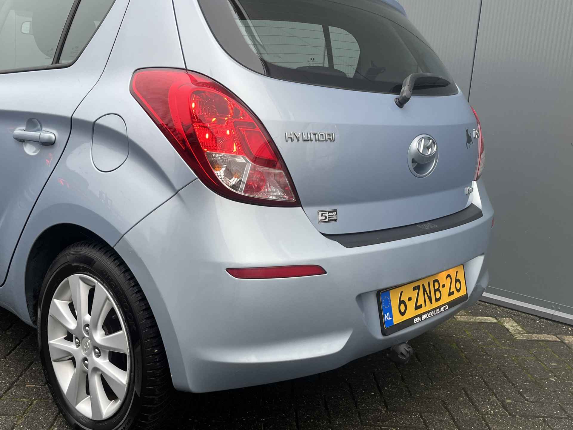 Hyundai i20 1.2i 86pk i-Deal | Airco | Bluetooth | Bestuurdersstoel in hoogte verstelbaar | Lichtmetalen velgen | Stuurwiel bediening - 9/27