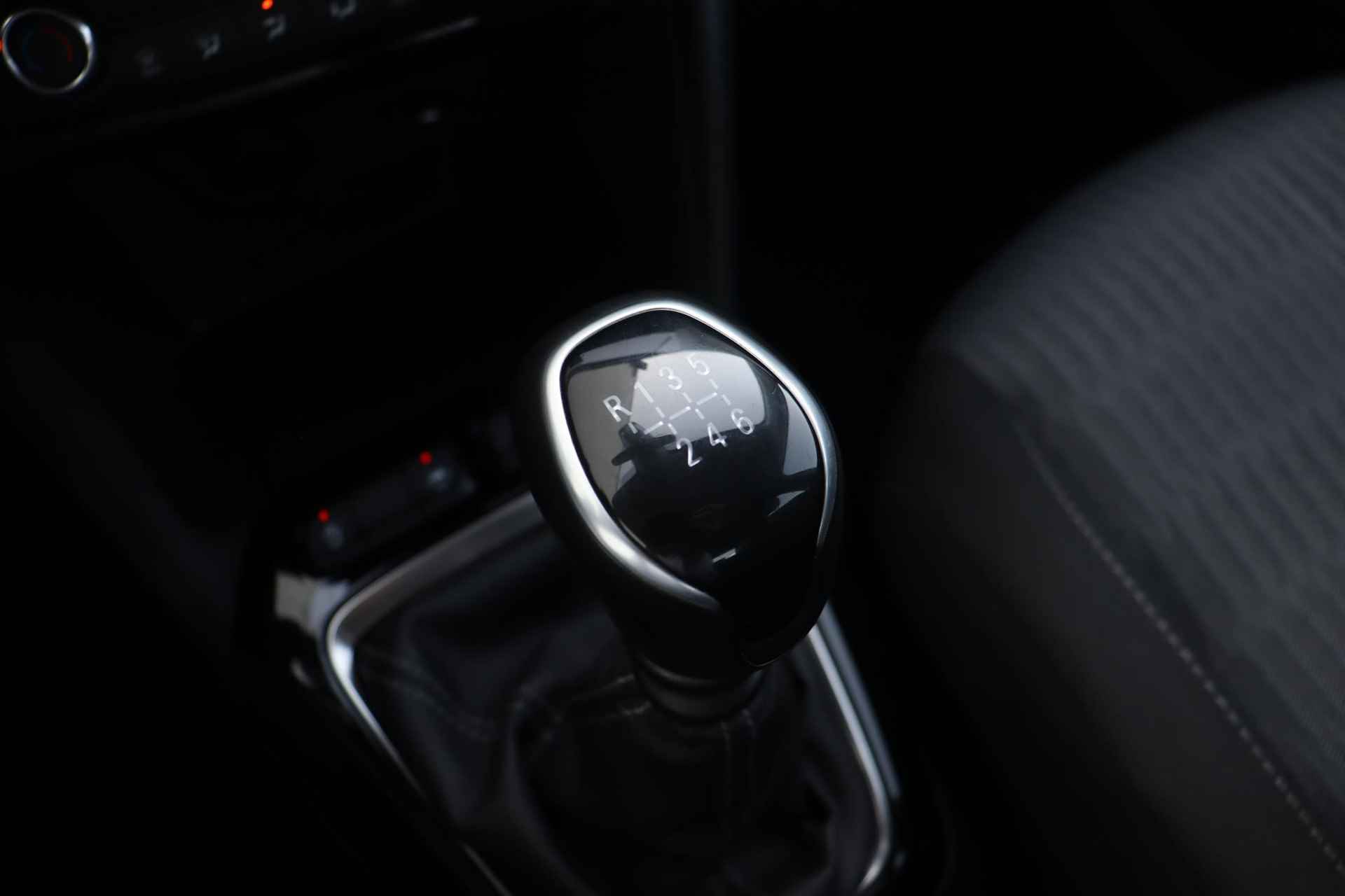 Opel Corsa 1.2T 100PK Edition Stoel-Stuurverwarming Parkeersensoren Lichtmetalen Velgen Apple CarPlay - 21/44