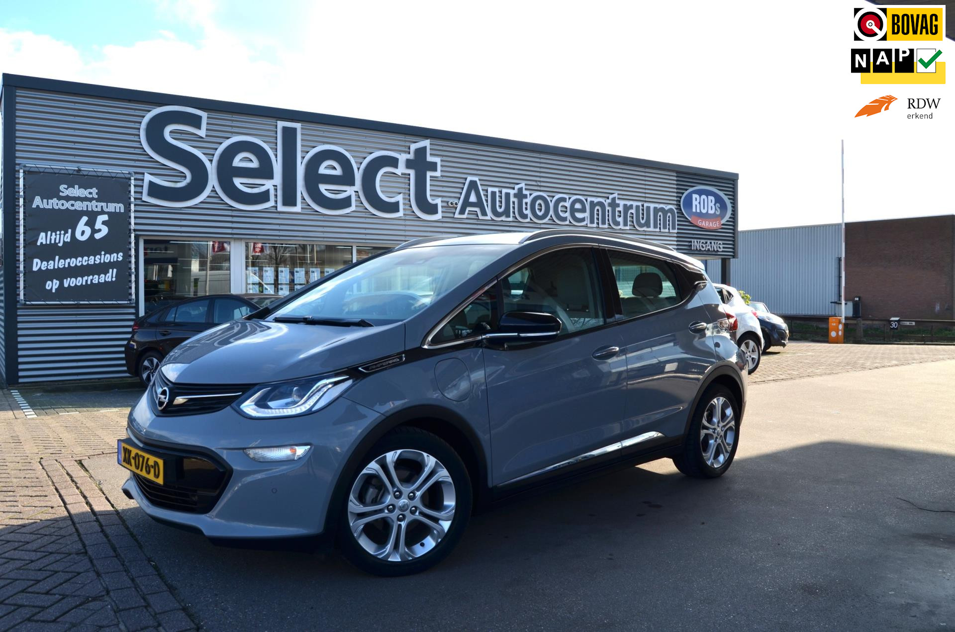 Opel Ampera-e Business executive 60 kWh|LED|AUTOMAAT|PDC V+A|STUUR +STOELVERW.|CARPLAY|CRUISE|CLIMA|NAP