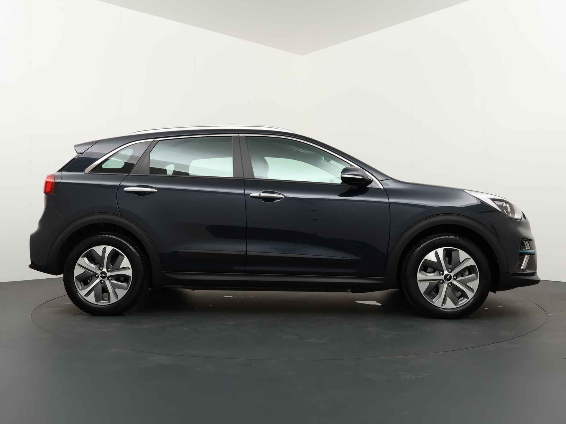 Kia e-Niro DynamicLine 64 kWh. - Apple CarPlay/Android Auto - Achteruitrijcamera - Adaptieve Cruise Control - Navigatie - Fabrieksgarantie tot 06-2029 - 10/51