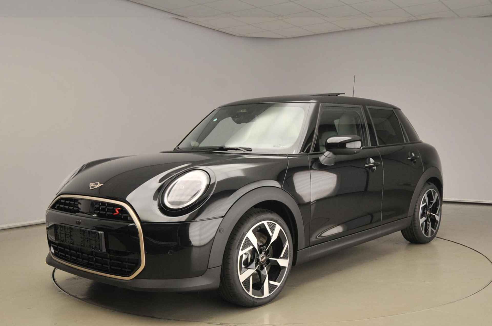 MINI 5-deurs Cooper S Favoured Trim + Package XL | Maximaal MINI - 37/37