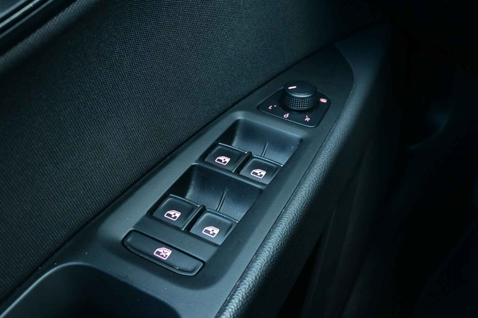 SEAT León ST 1.5 TSI FR Ultimate Edition Automaat trekhaak Navigatie - 25/27