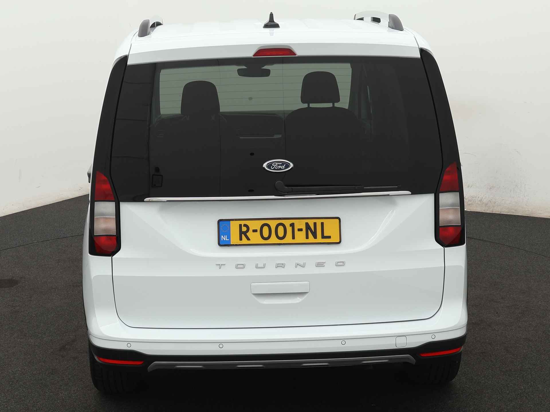 Ford Tourneo Connect 1.5 EcoBoost Ingepland voor nieuwe bodemverlaging t.b.v. rolstoelvervoer (Prijs incl. bodemverlaging) - 26/39